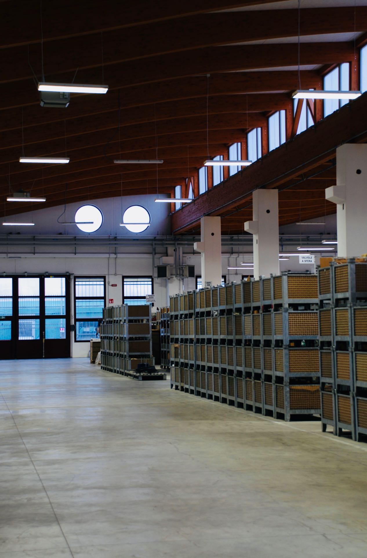 意大利 Polmac 公司总部工厂室内设计案例-23