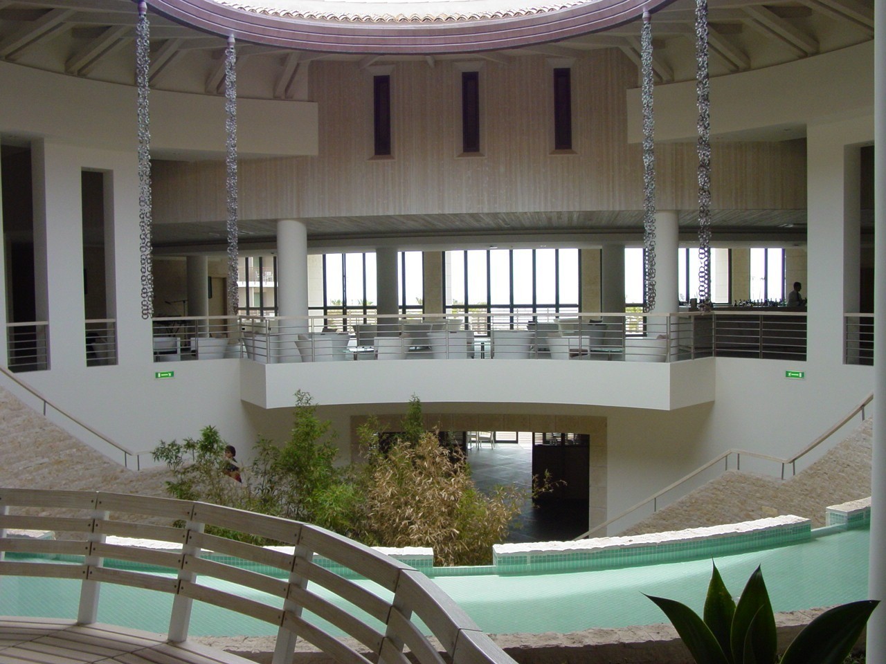 混凝土之韵 | 度假酒店泳池与海水疗法设计-10