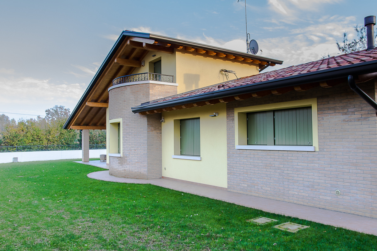 单家庭别墅设计案例-10