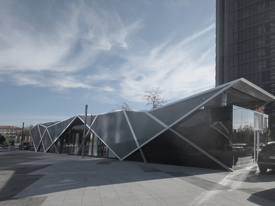 惊艳的 2014 年完成的餐饮空间设计—— Jean Nouvel 的 2 栋建筑修复项目-2