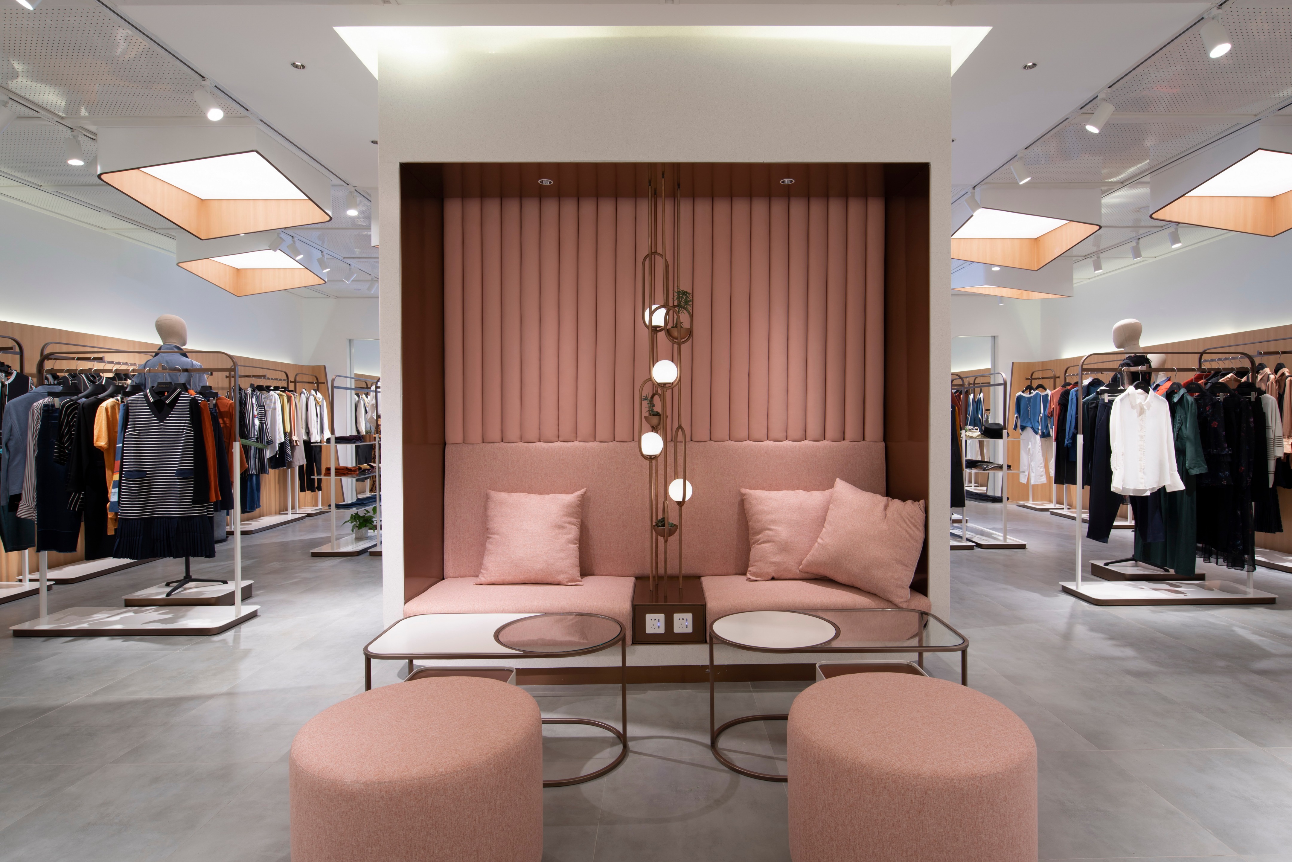 "年妞家"与"甲鼎"女性品牌旗舰概念店-0