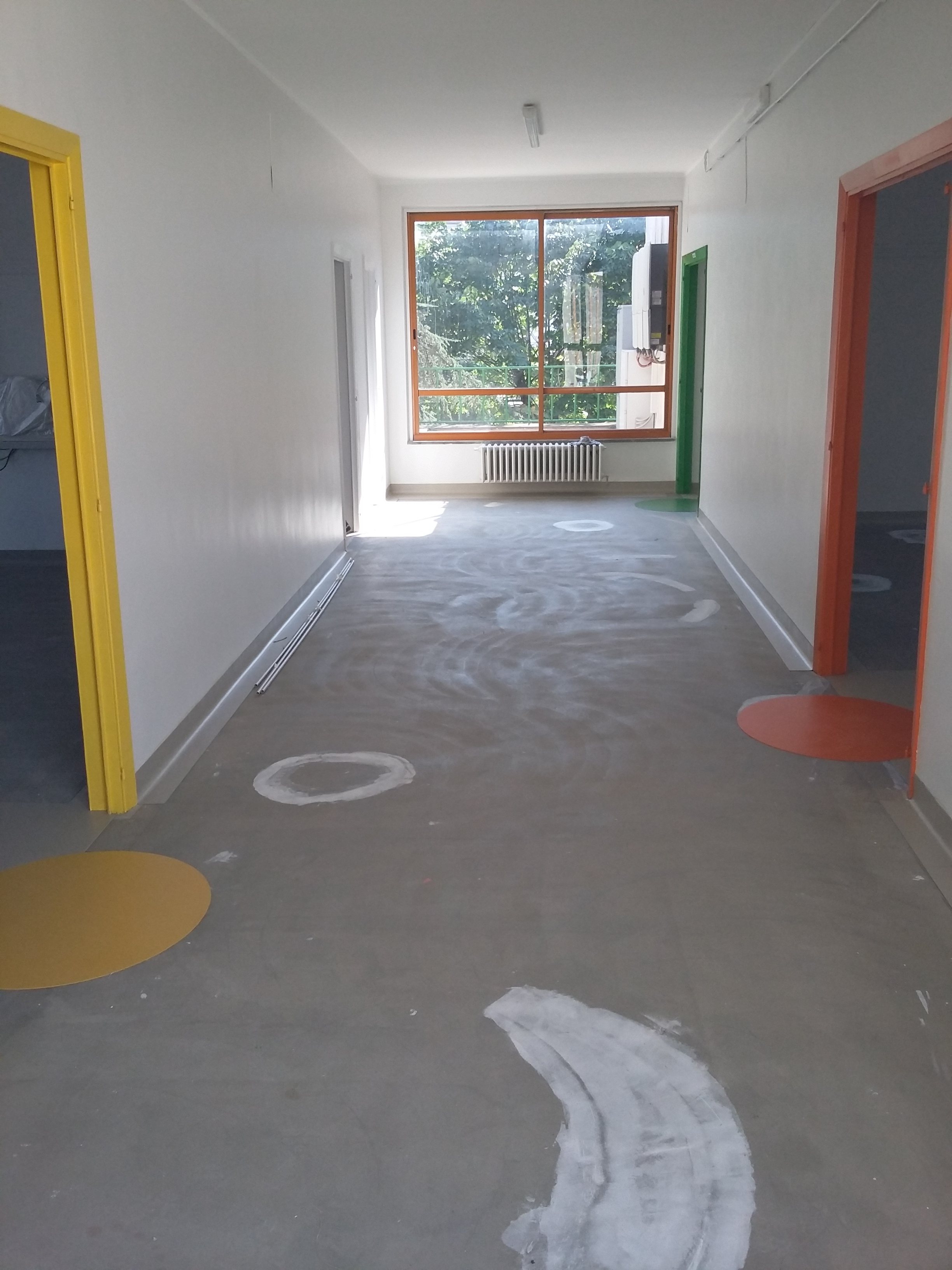 自然材质打造互动式幼儿教育空间-6