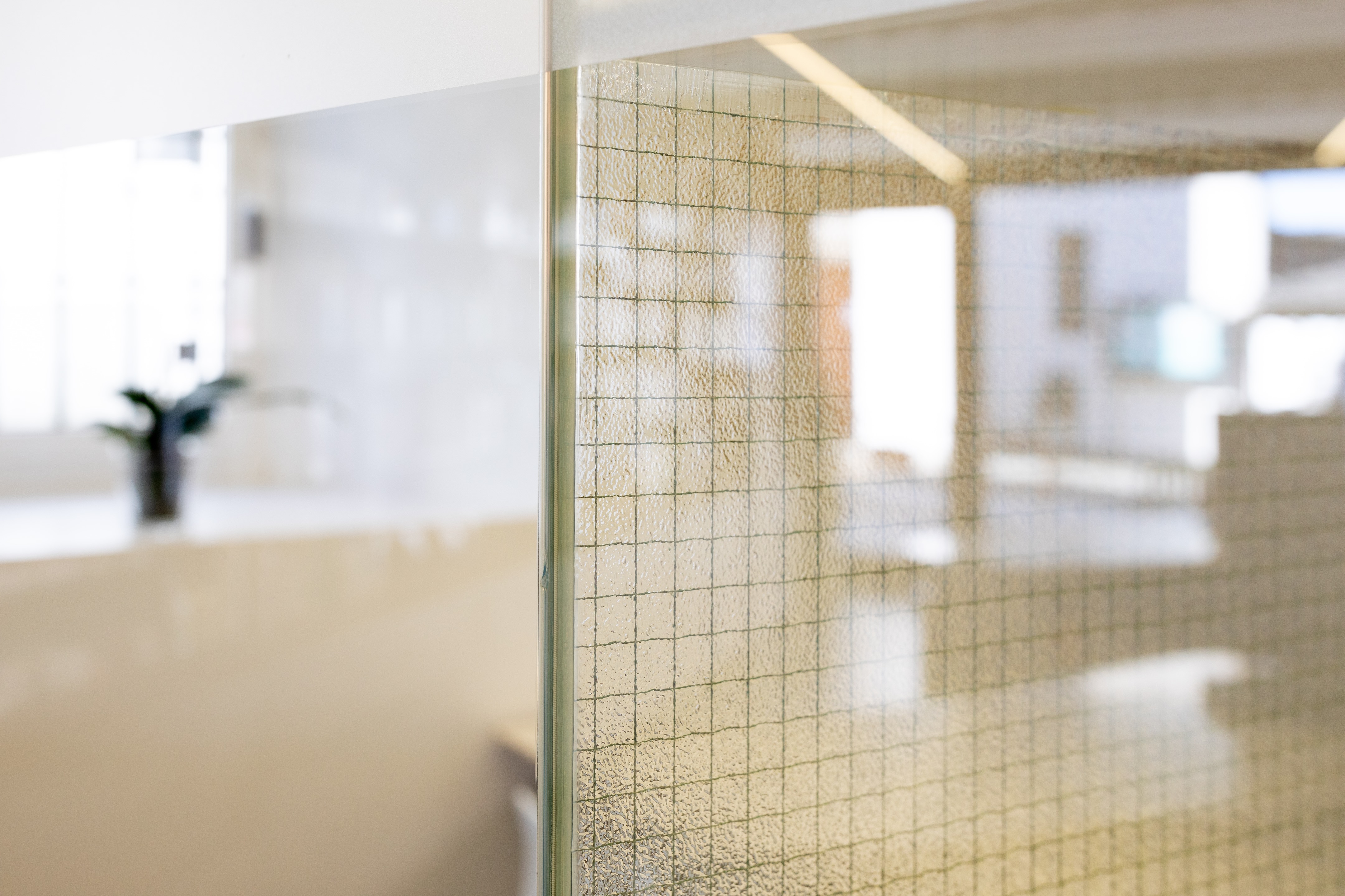 2018 年完成的 Manuel Barreira 药店改造-5