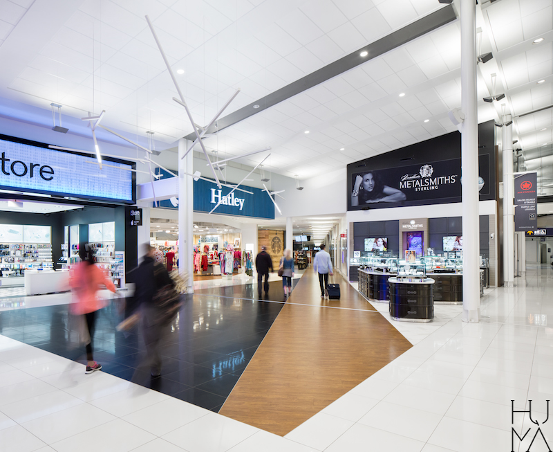 蒙特利尔机场美食广场，Humà 设计新视角-4