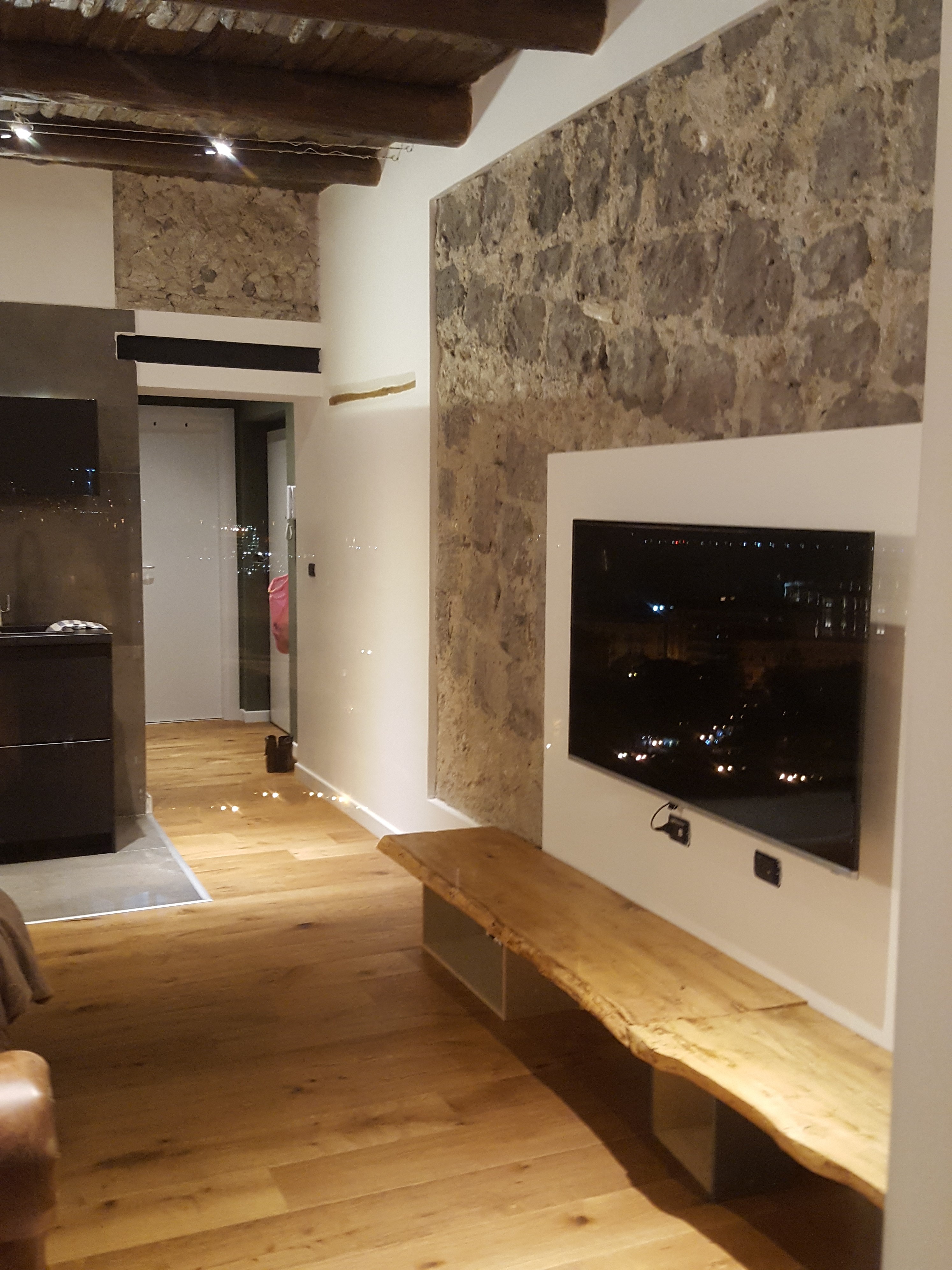 历史遗迹中的现代度假公寓——意大利 Salerno“Suite la Minerva”-17