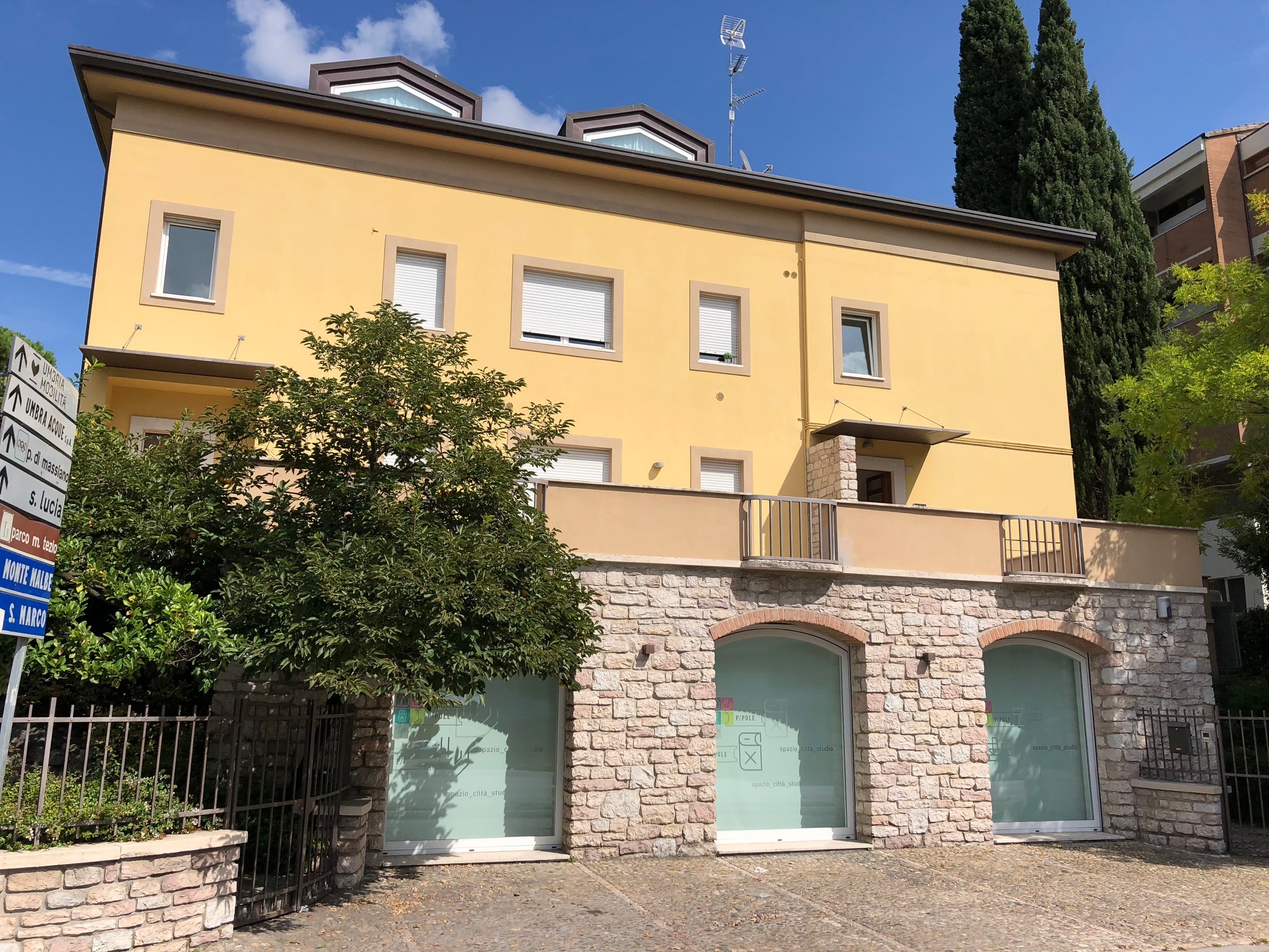 2013 年个人工作室设计 | 打造多功能创意空间-1