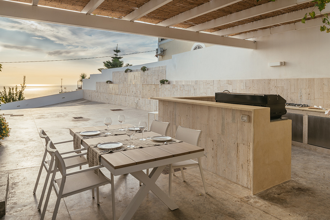 意式风情海滨别墅,现代简约之美-21