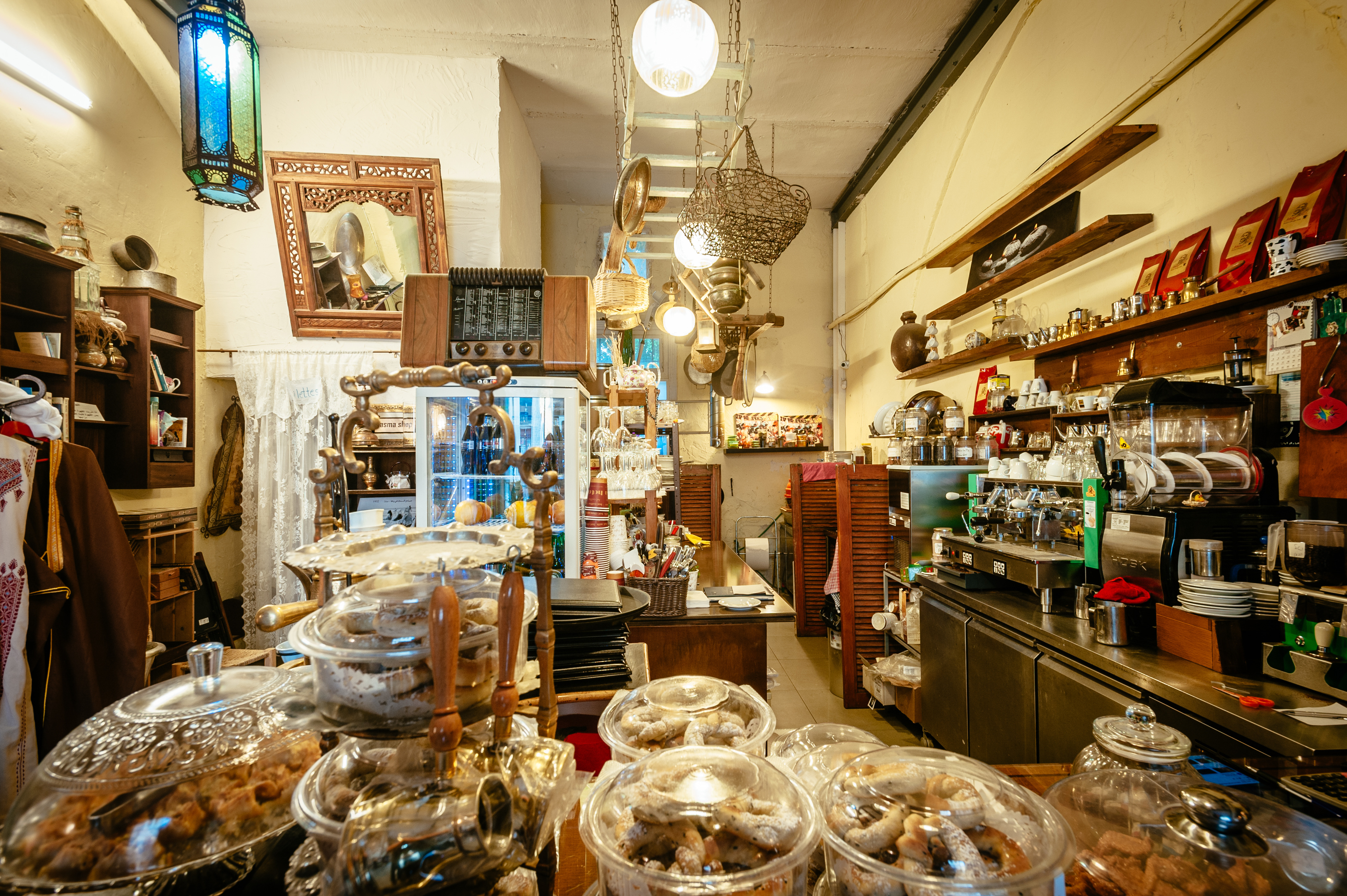 以色列特拉维夫 Cafe Basma 咖啡馆室内设计-11