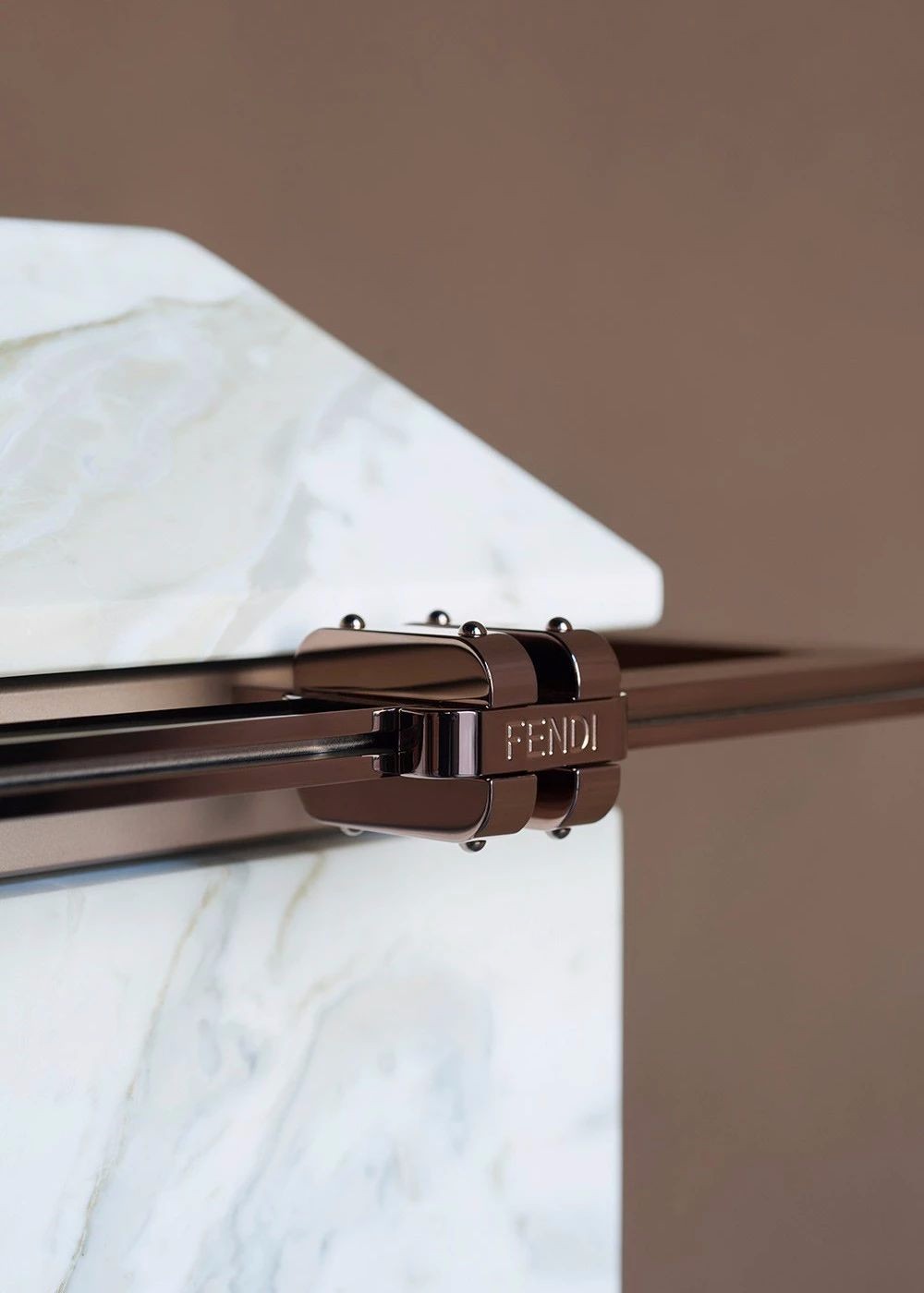 芬迪橱柜展现精致生活艺术-16