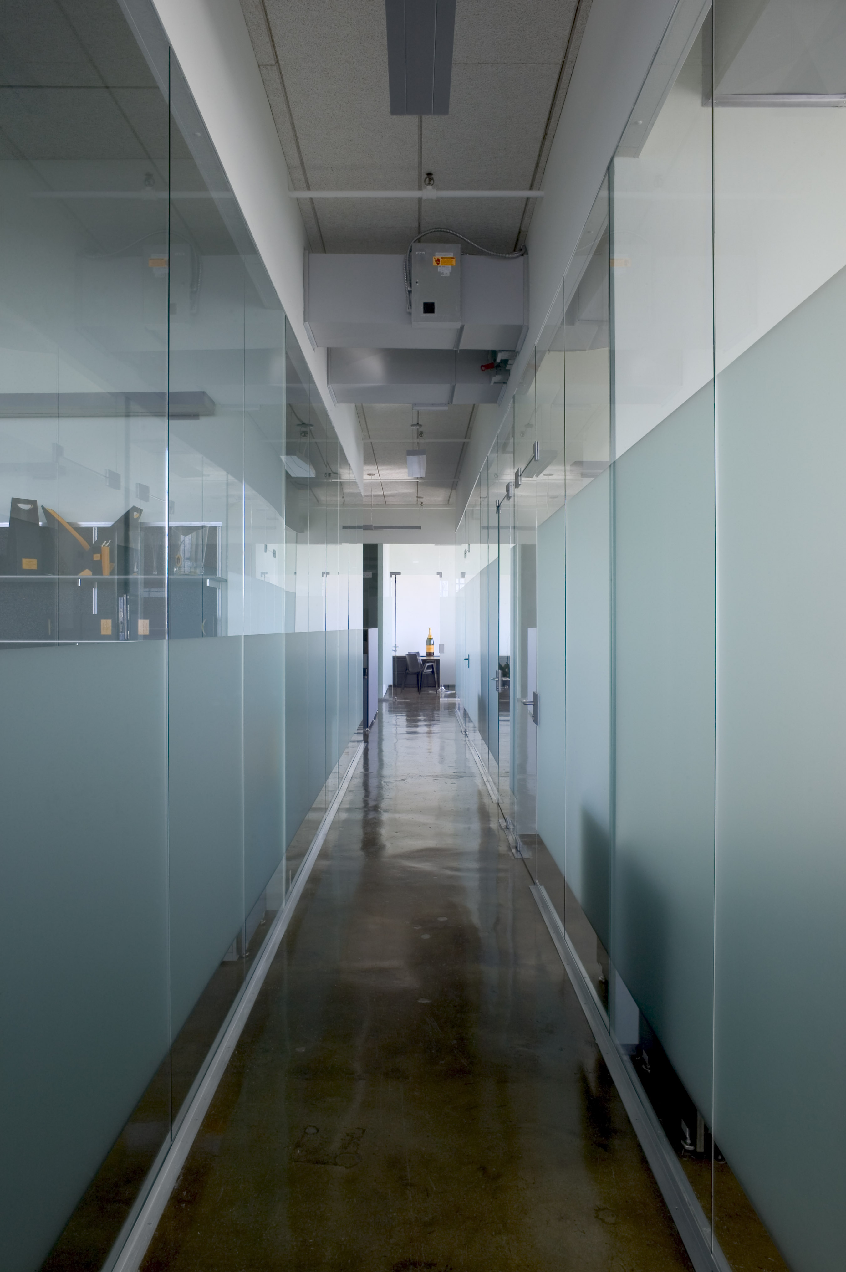 Clicquot Champagne 总部设计-18