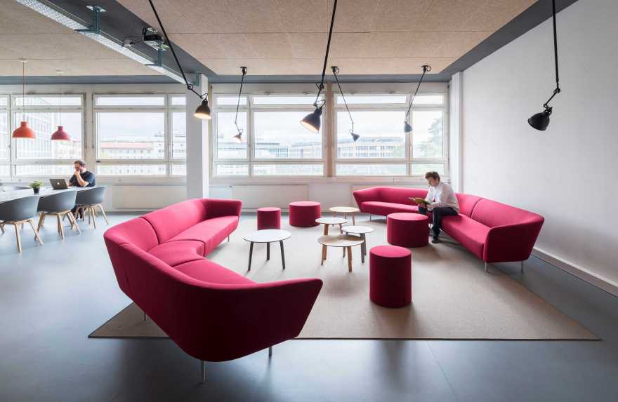 金融技术融合孵化器——促进协作与创新的公共空间-8