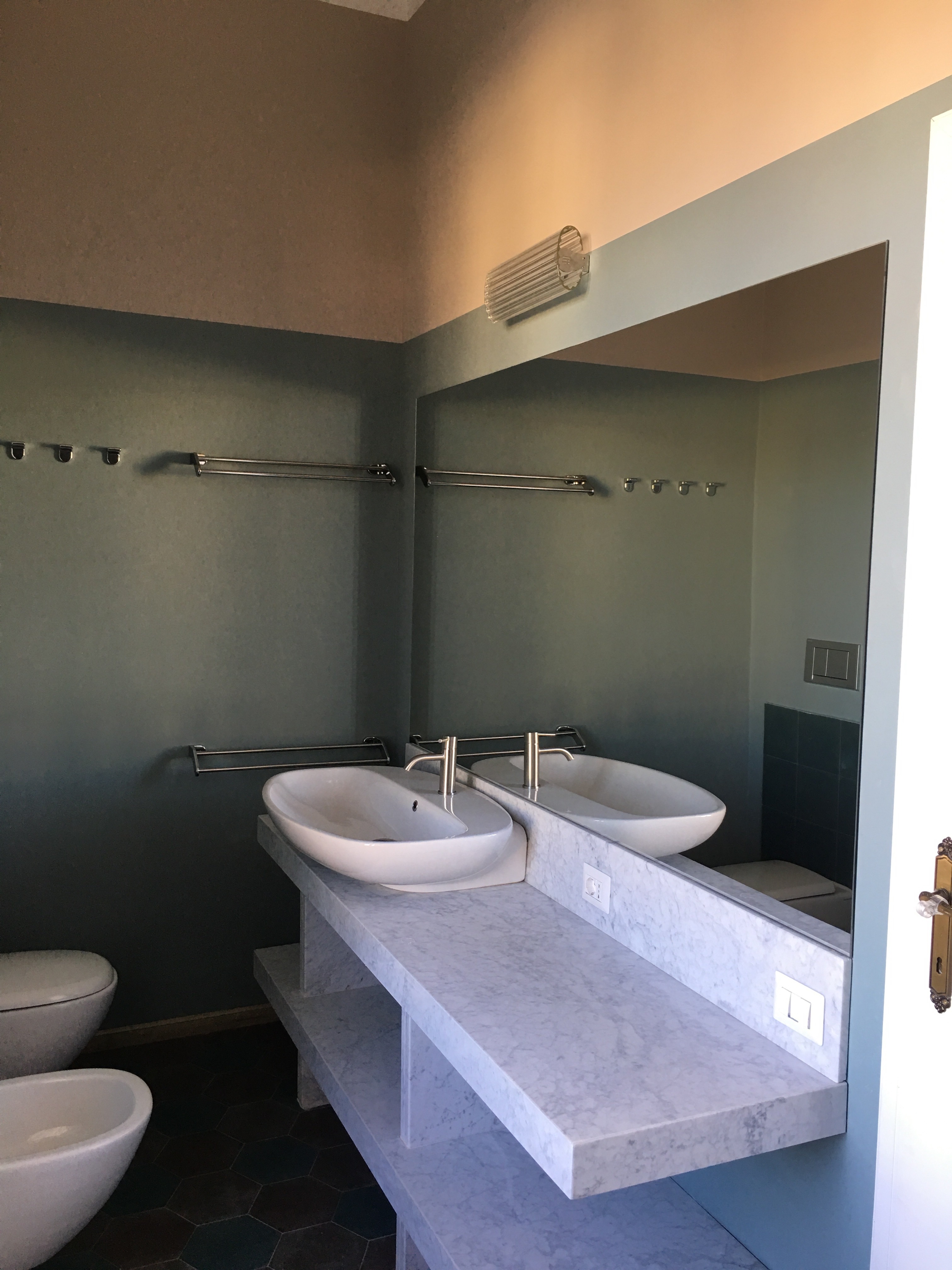 罗马河畔的复古韵味-16