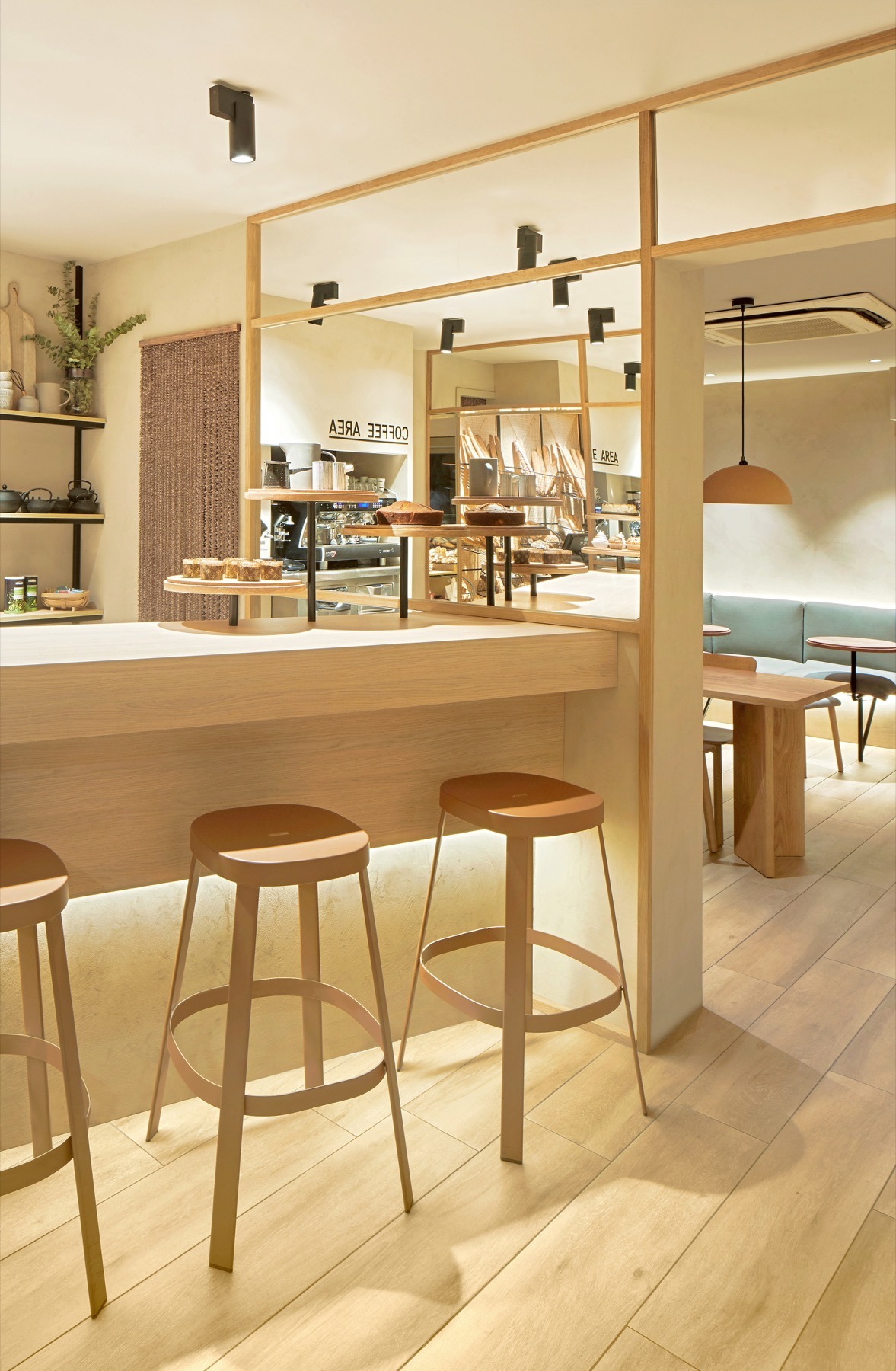 传统与创新的完美结合——La Forneria I 面包店设计-10