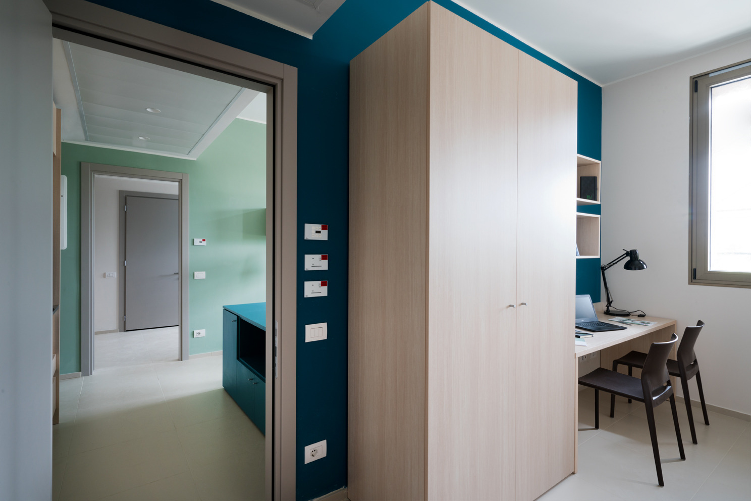 人性和谐绿意盎然的人文学府宿舍-36