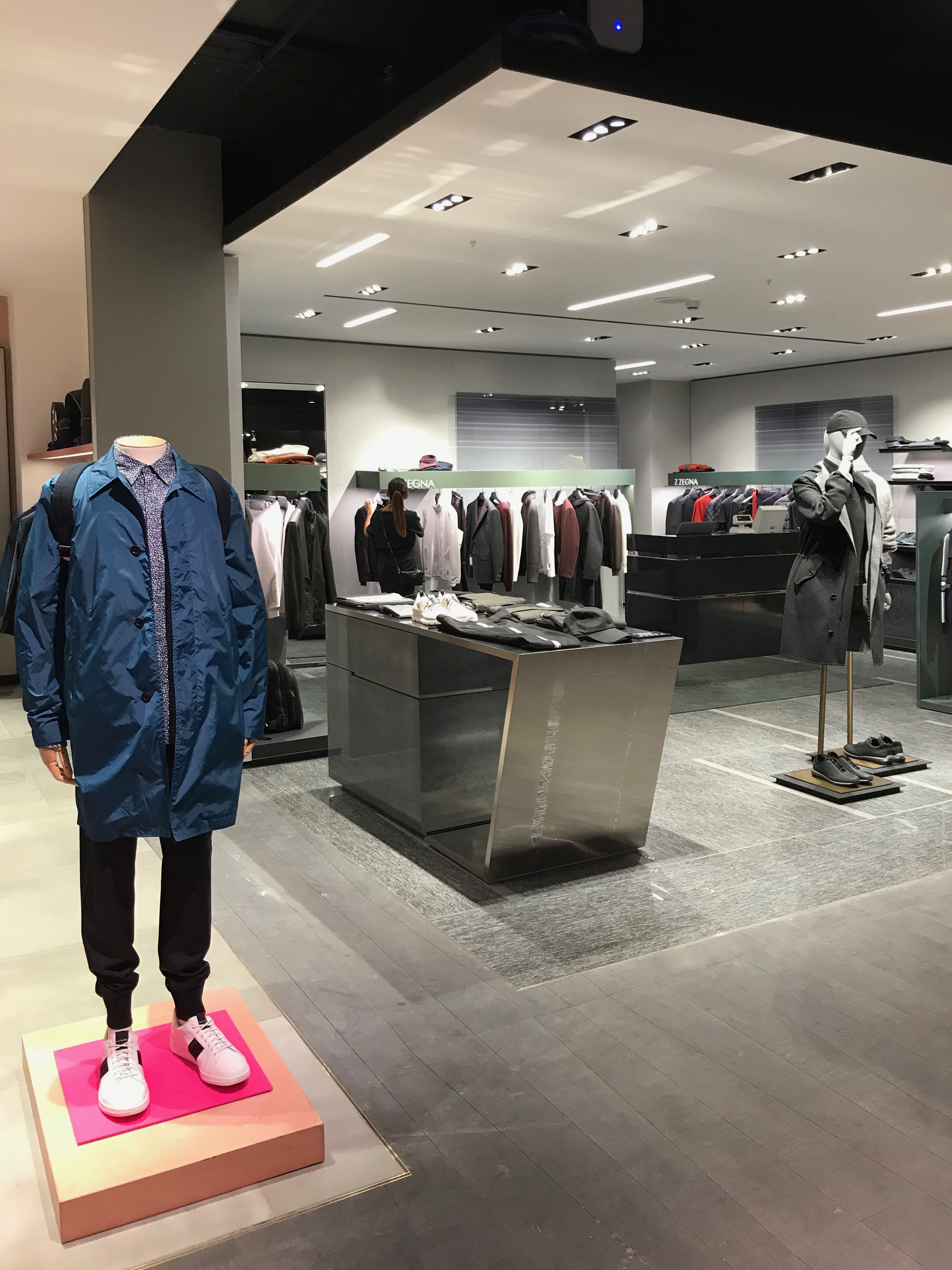 罗马 Rinascente 商场智能中性风格室内设计-6