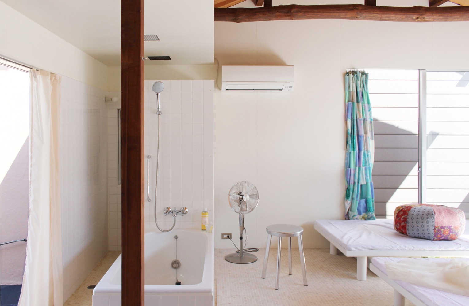 东京郊区破旧房翻新，融入原始森林匿名环境-18