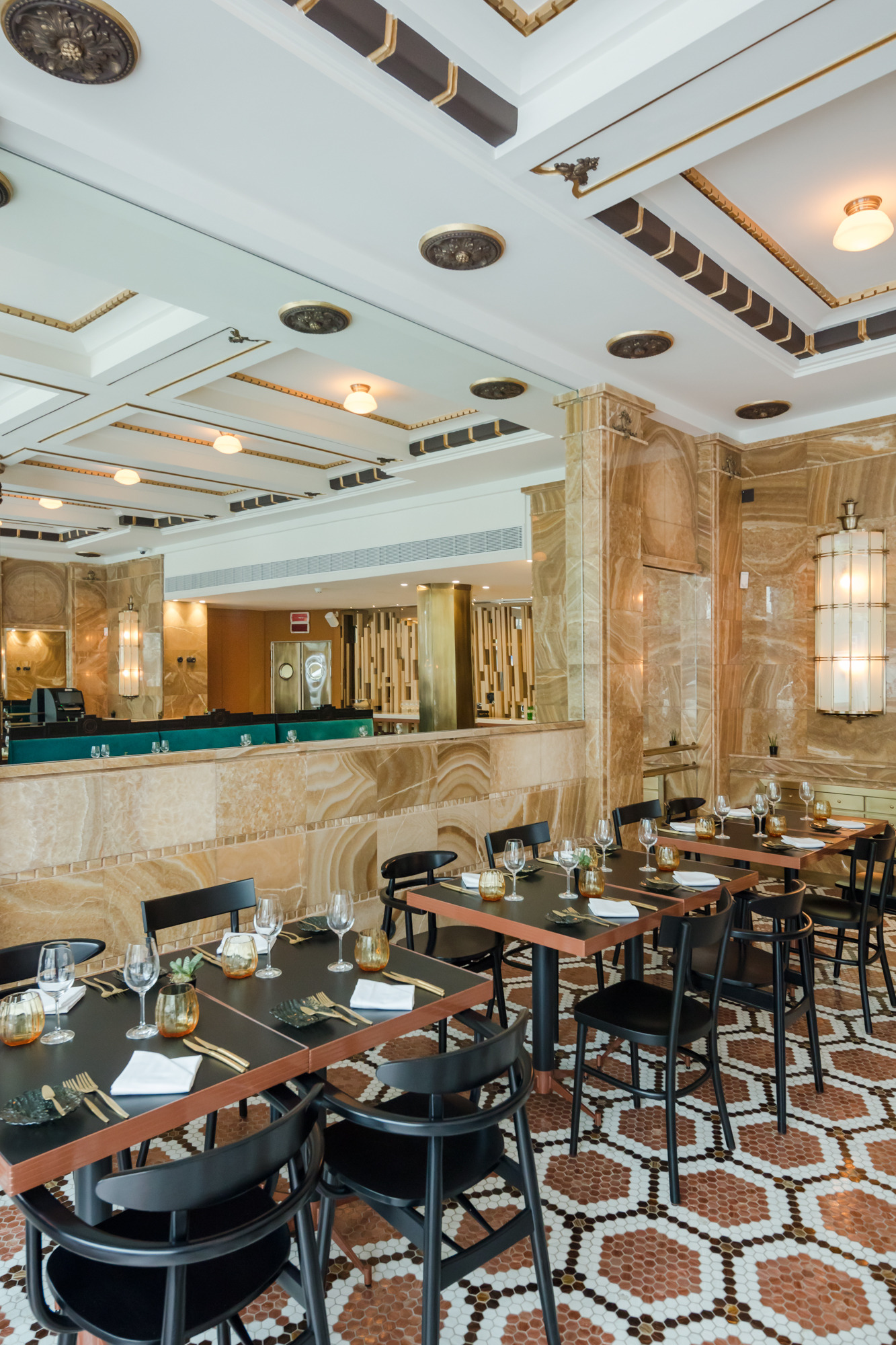 葡萄牙波尔图历史建筑“A Brasileira”酒店的修复与新生-70