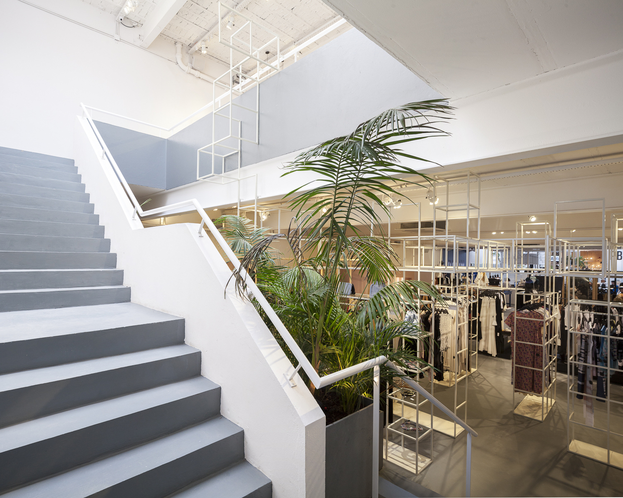 迪斯尼亚纳蒂安民族阵线旗舰店-31