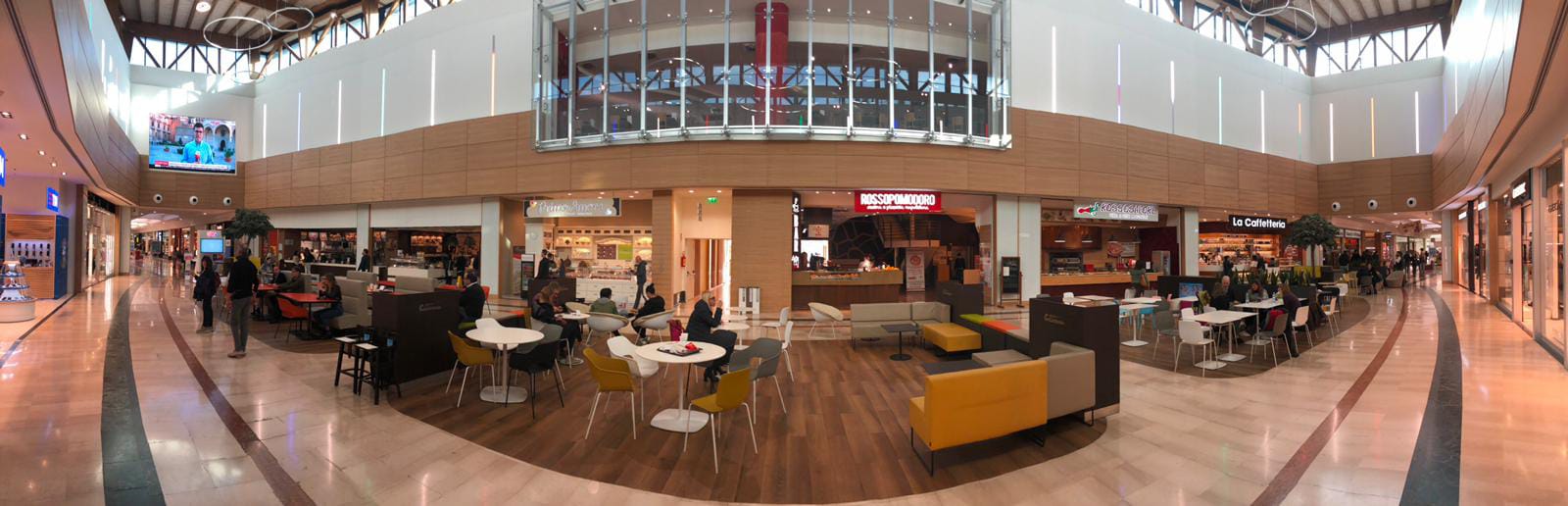 意大利 Perugia 购物中心室内设计案例解析-9