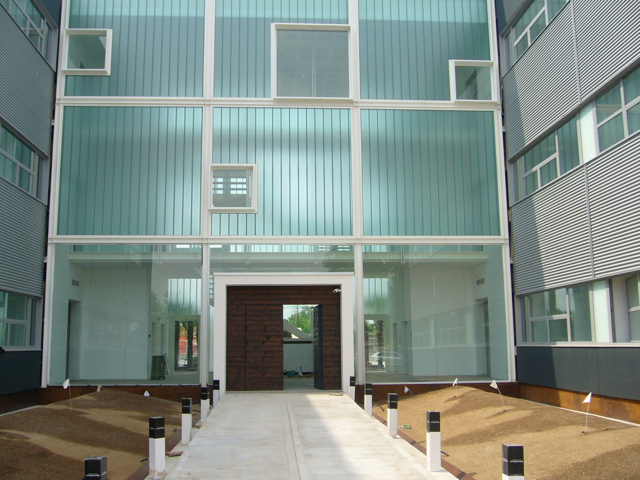 2004 年完成的雷诺卡车意大利总部室内设计-18