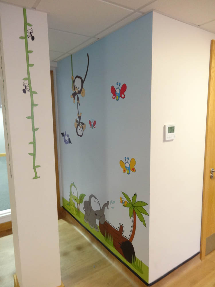 创意定制墙贴打造活力儿童空间-1