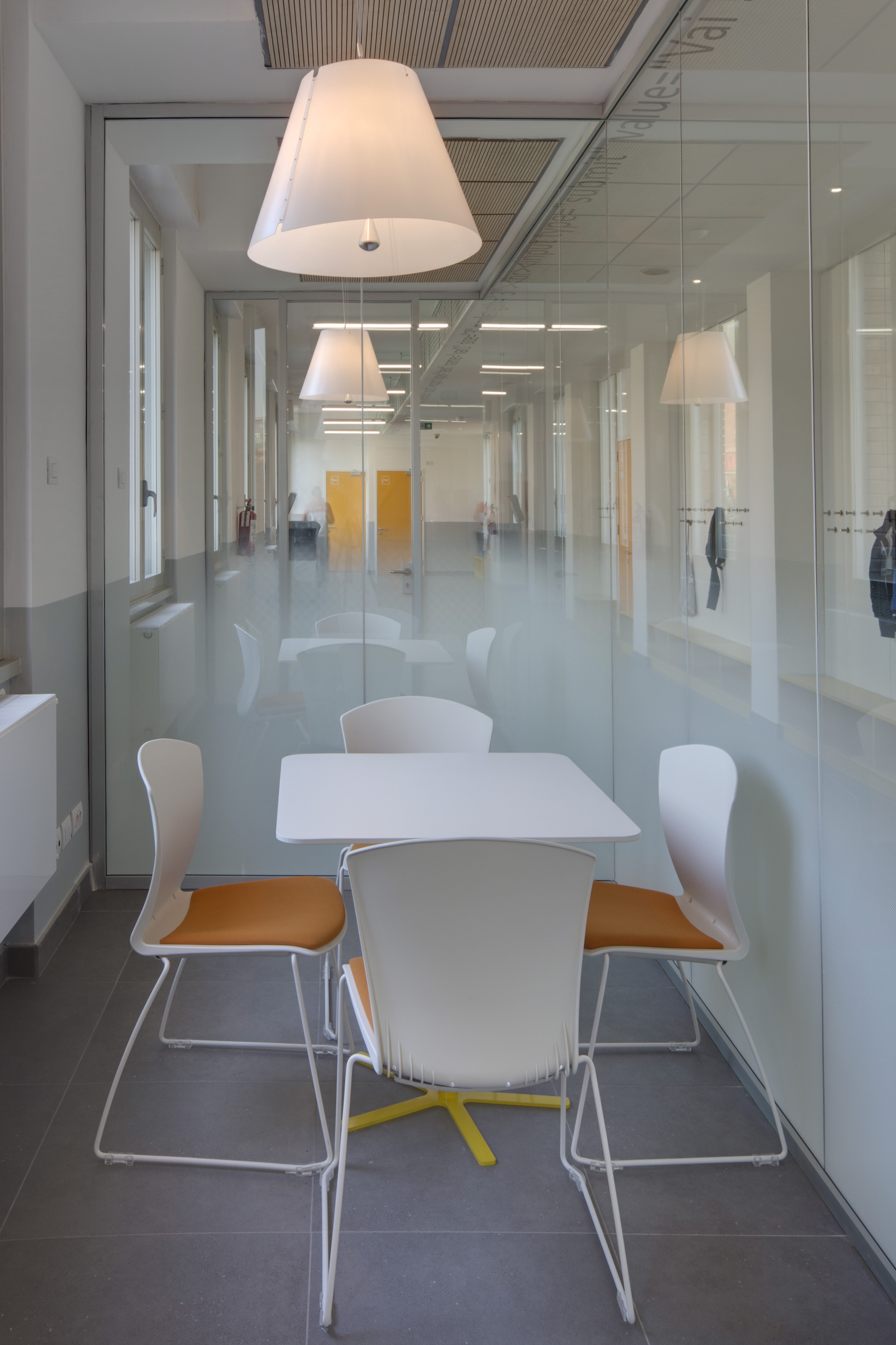 米兰 Faes Ponzio 学校翻新-5