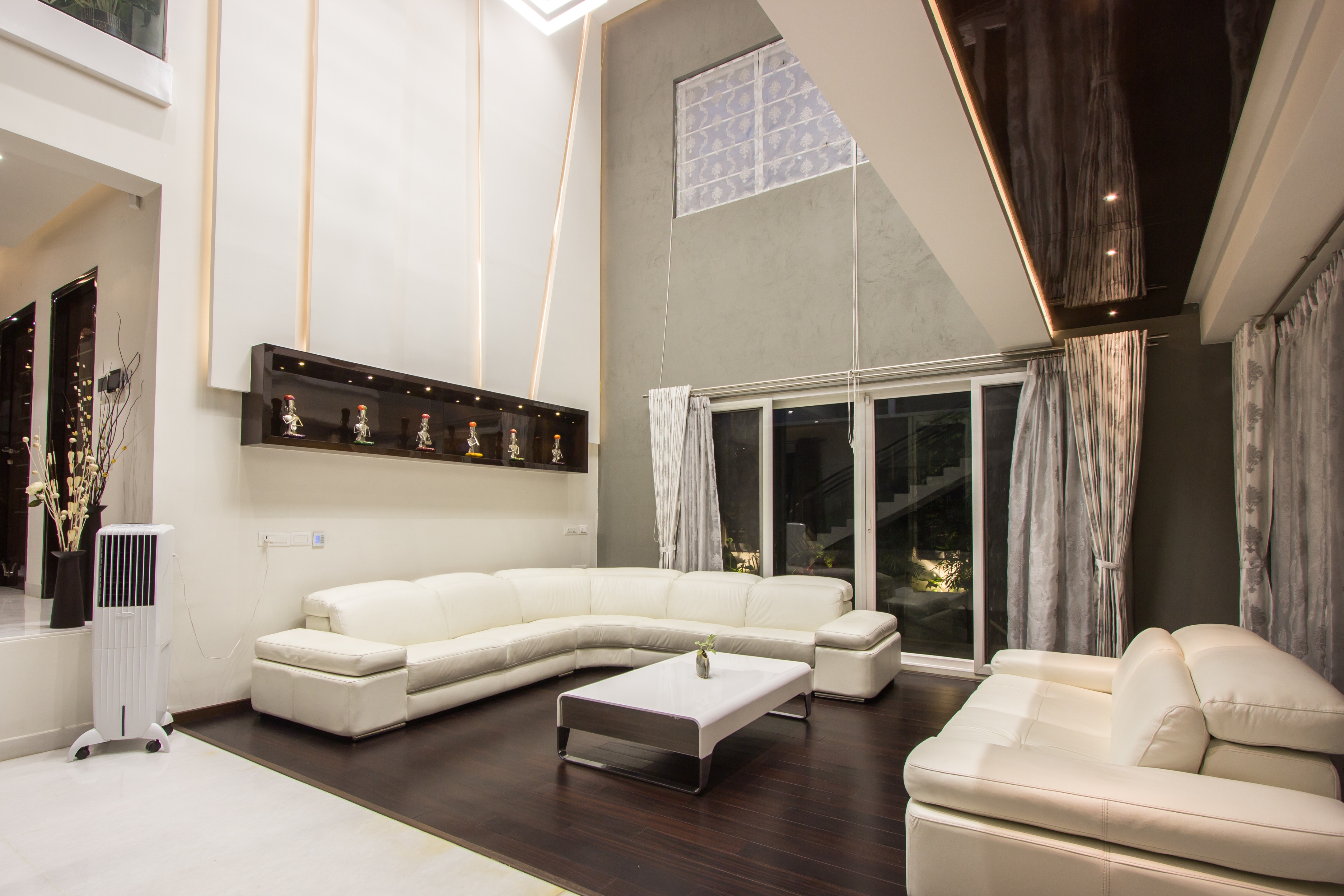 现代优雅的科拉曼加独立住宅设计-44