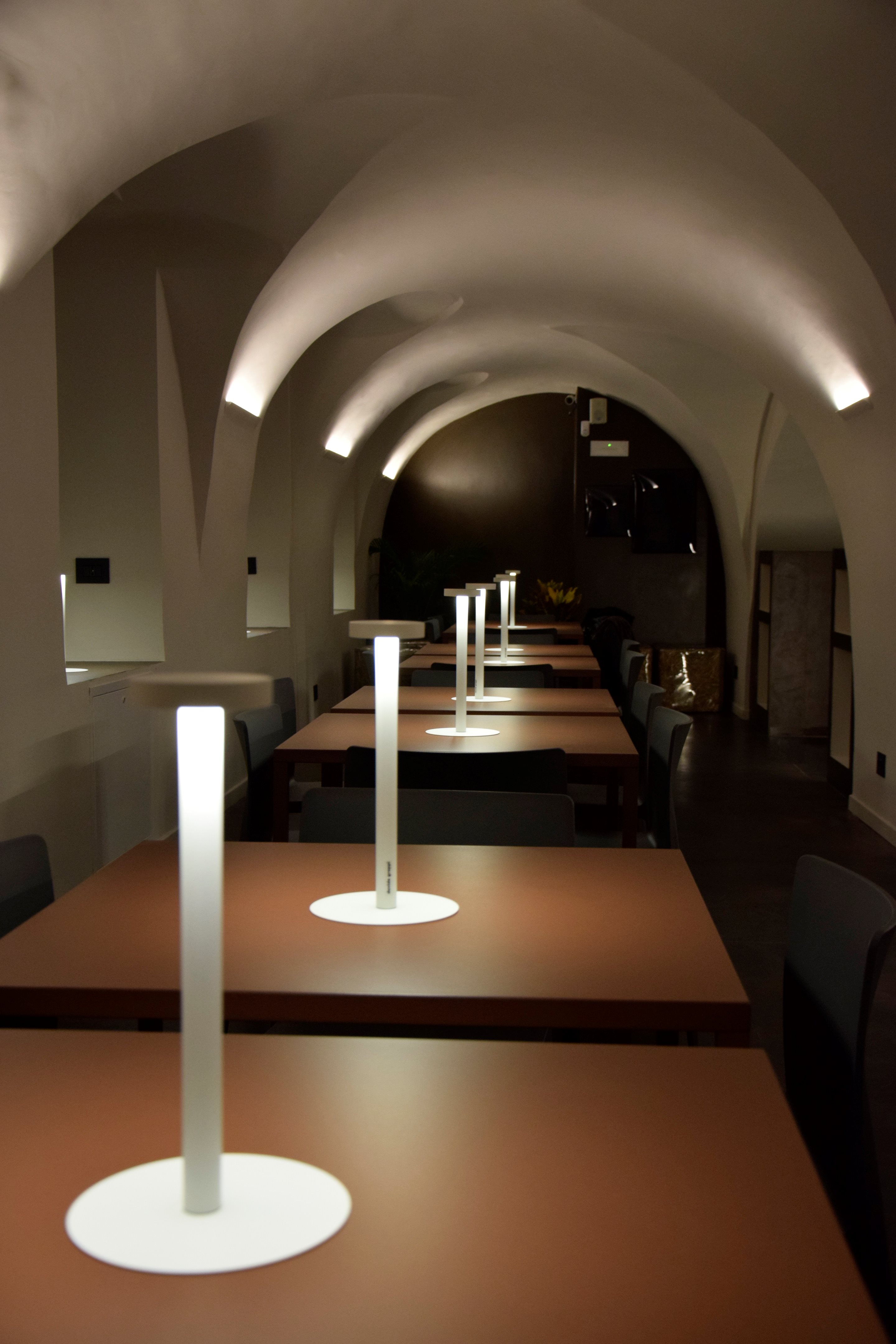 2016 年完成的室内寿司店设计-5