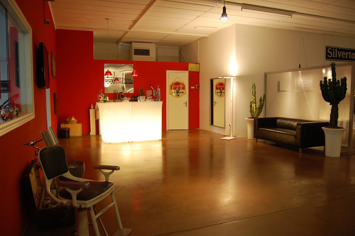 旧店翻新演绎时尚空间——B.Group Showroom-6