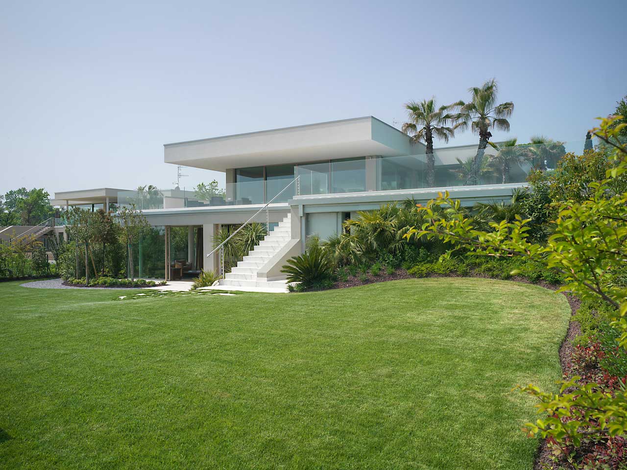 绿意环绕的意大利 Desenzano 别墅-4