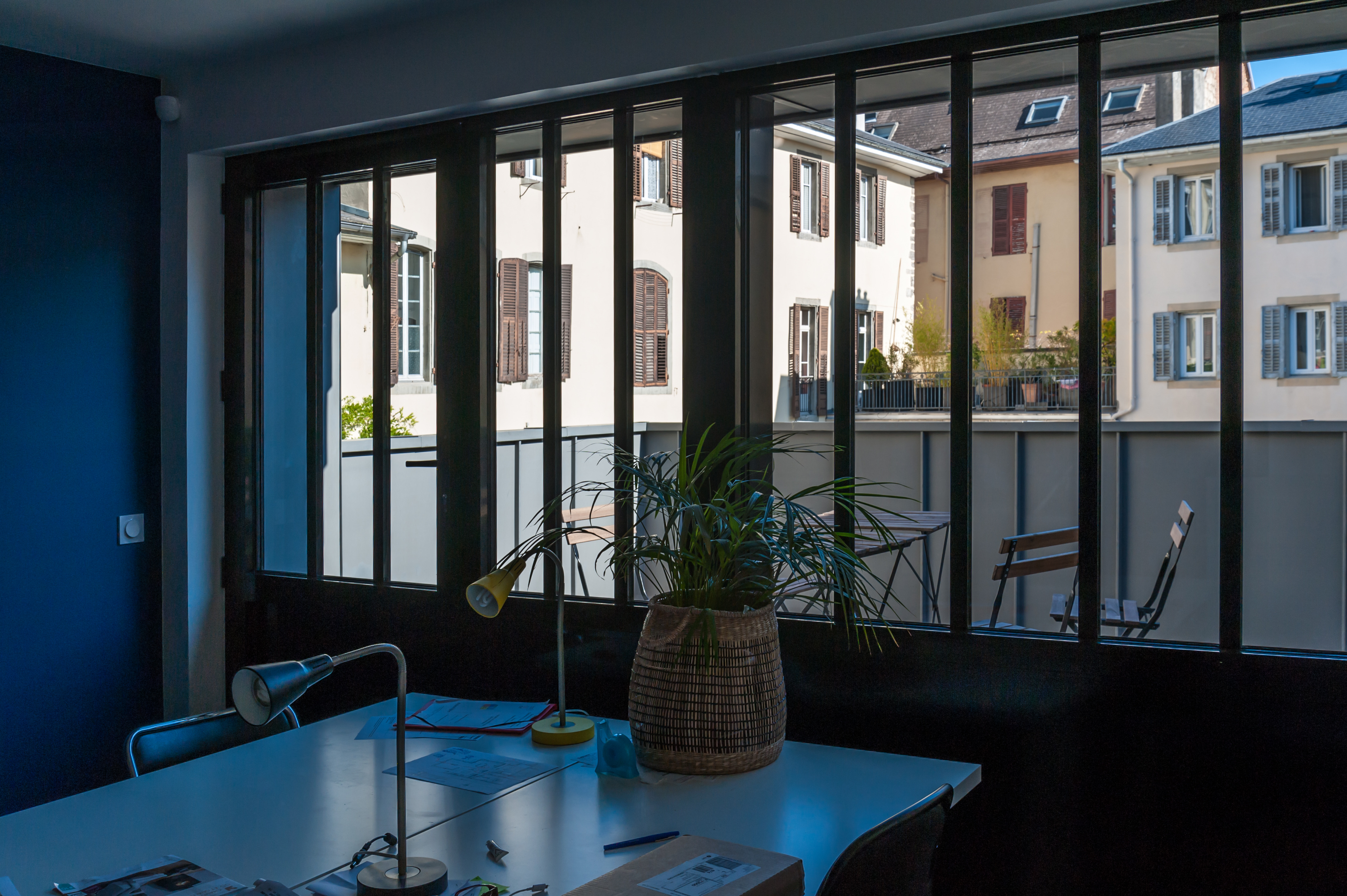 传统工坊风格办公室，内院采用 burnt cedar 技术-9