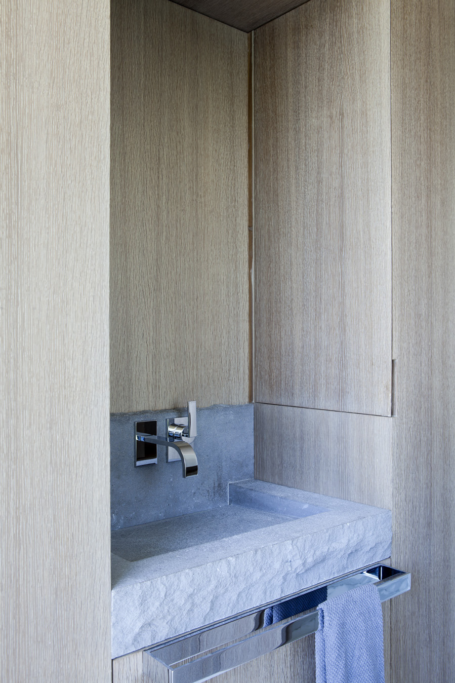 2011 年完工的家庭住宅 | 精致室内设计与定制家具-12