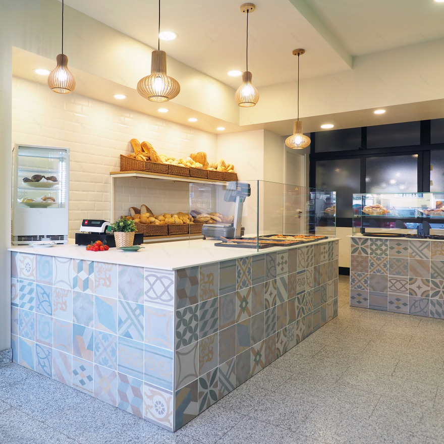 重塑快餐店 · Lo Spuntino 的室内设计之旅-0