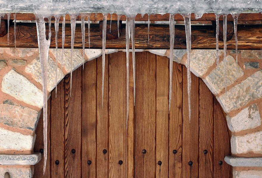 Pelion 山间混凝土石屋,融入自然的简约生活-37