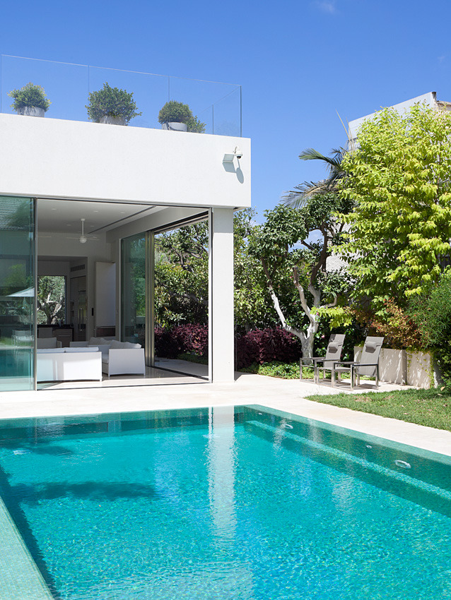 金光璀璨的家庭娱乐室-3