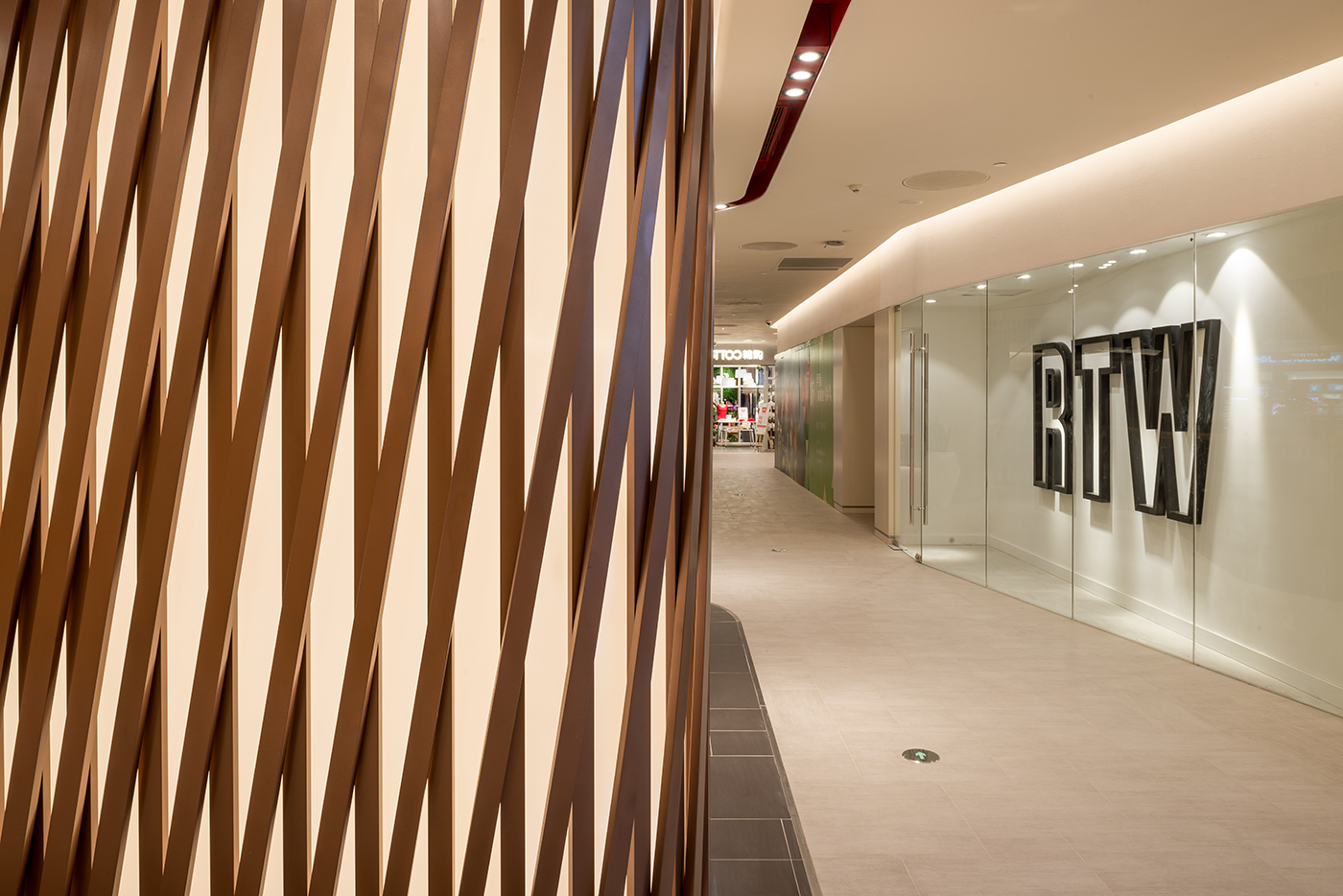 上海 Lane189 购物商场 | 阿格·利希特联手联合国工作室打造光之殿堂-13