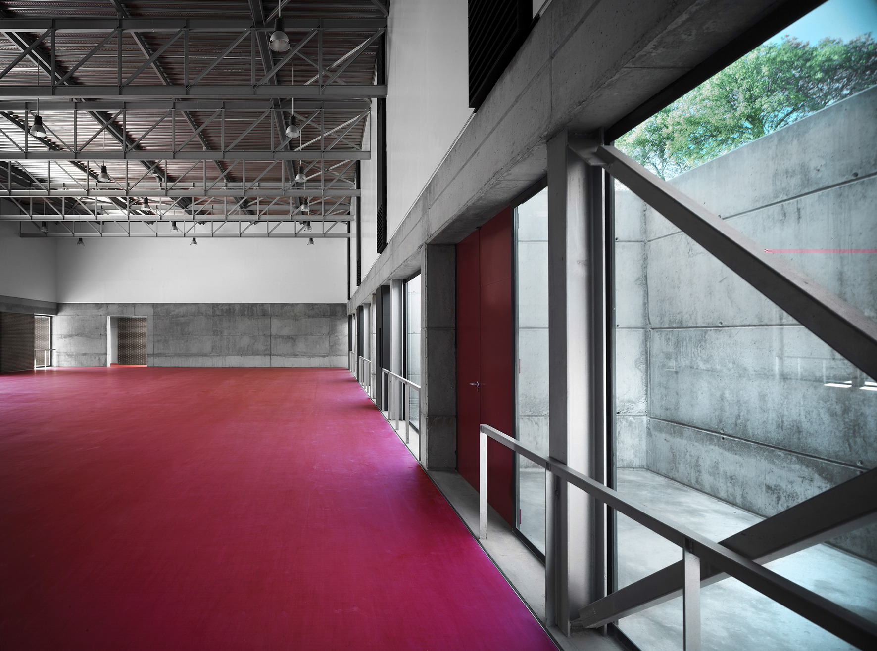 Malpartida 中学运动馆及景观设计-3