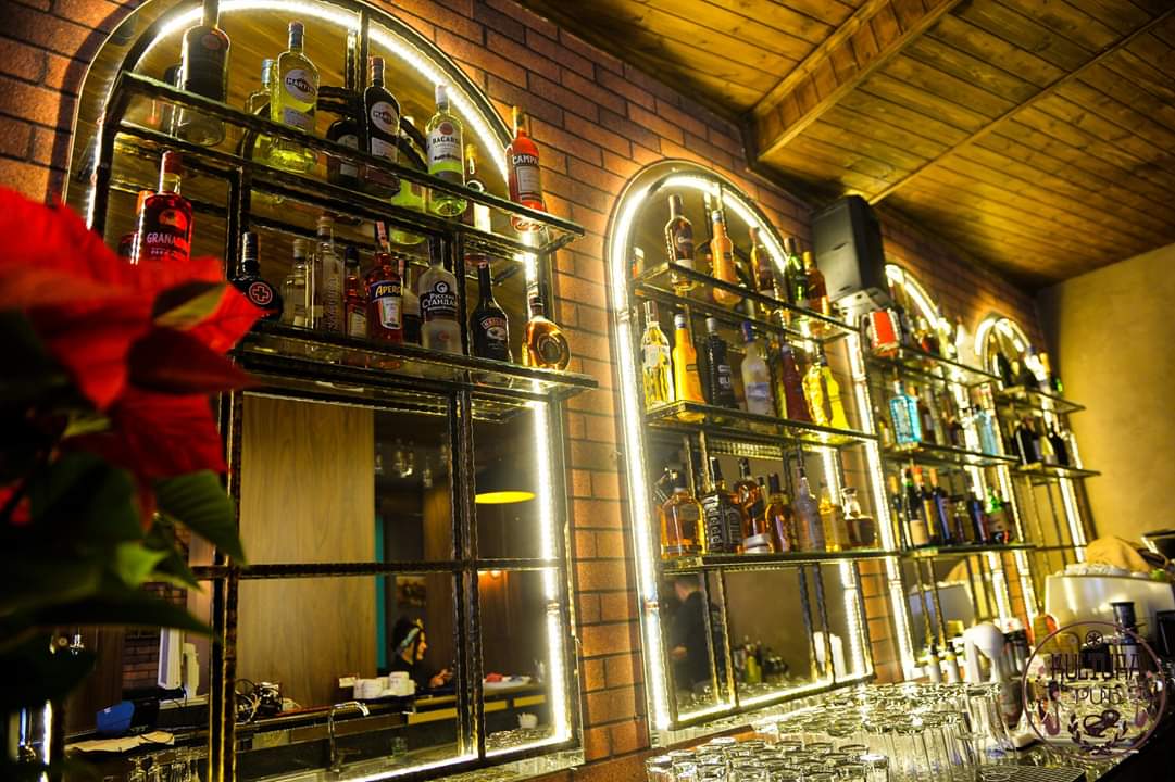 2018 年文化酒吧餐厅 | 融合文化、艺术与生活的休闲空间-2