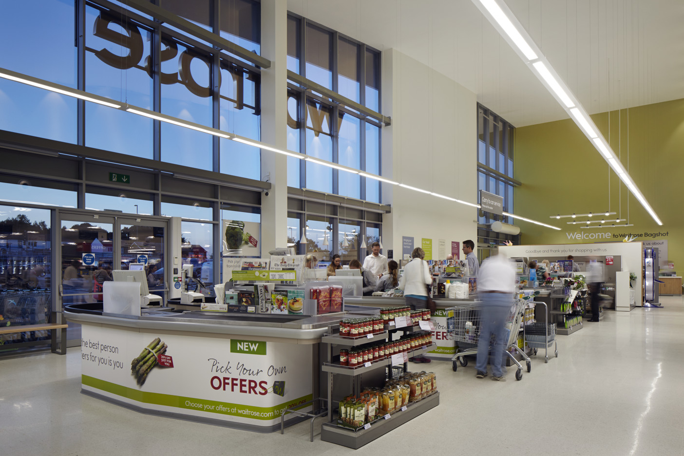 Waitrose Bagshot 绿色环保商业建筑设计-11