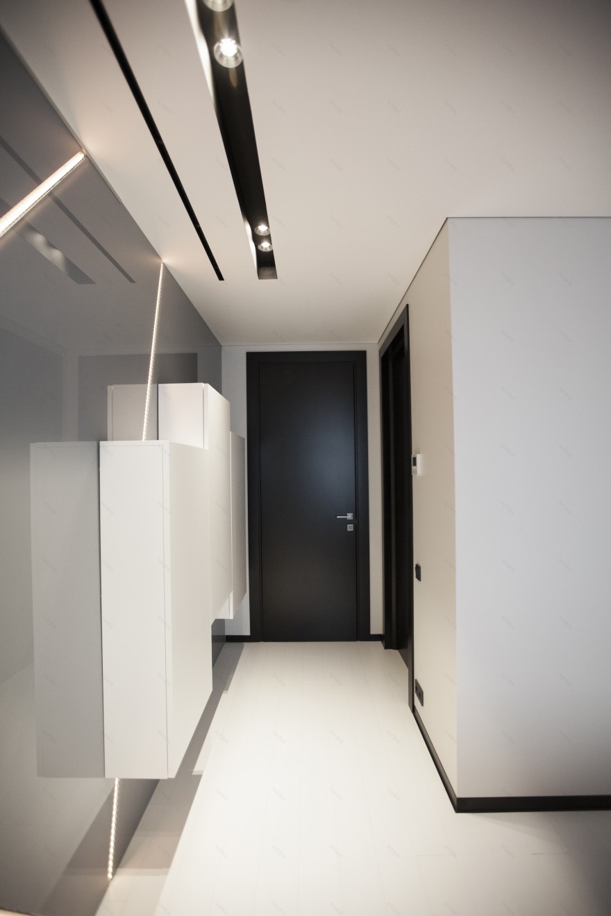 几何矩阵空间 | 暖木与冷玻璃的对比设计-26