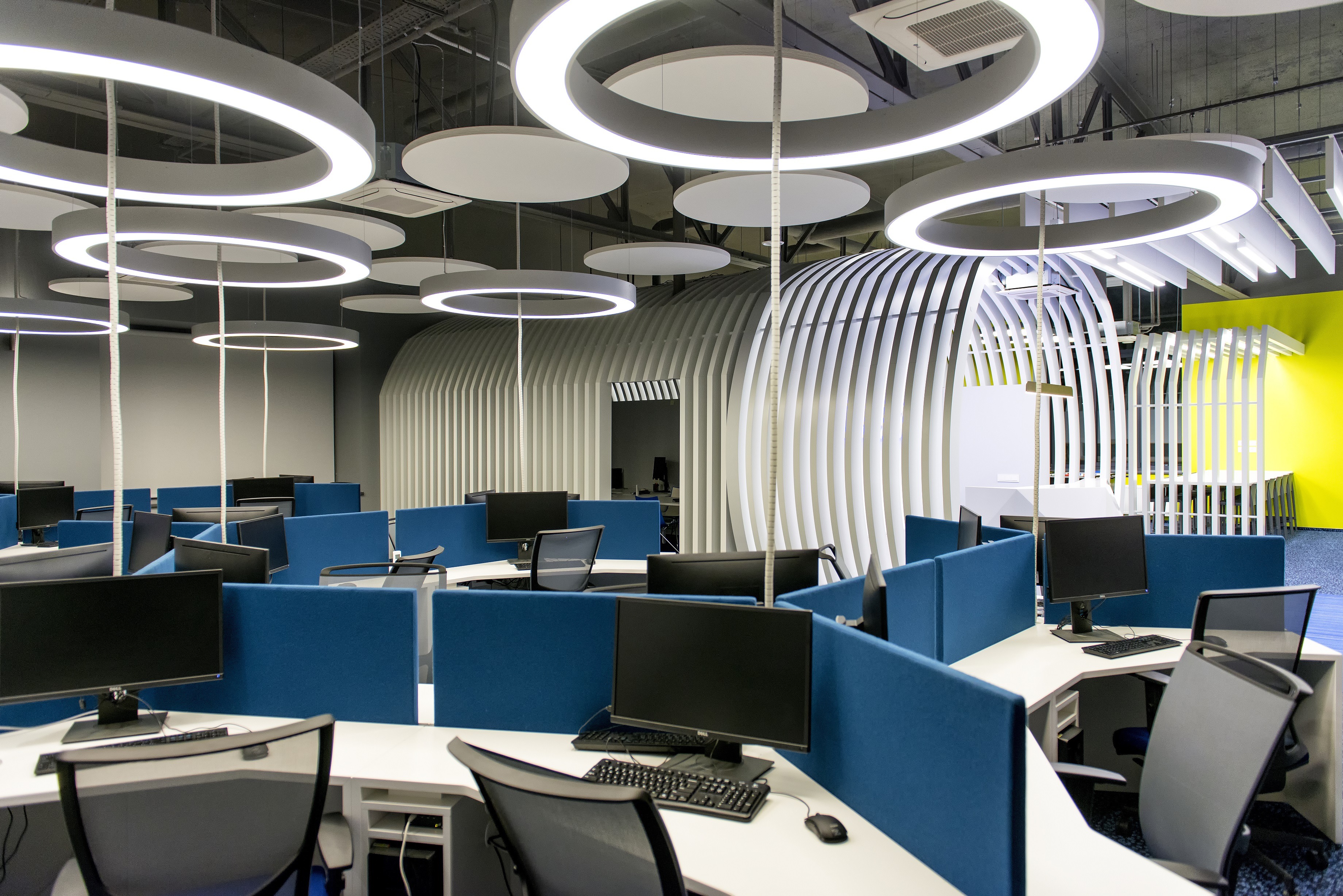 2017 年办公室室内设计案例 | Teltonika 定制办公空间-2