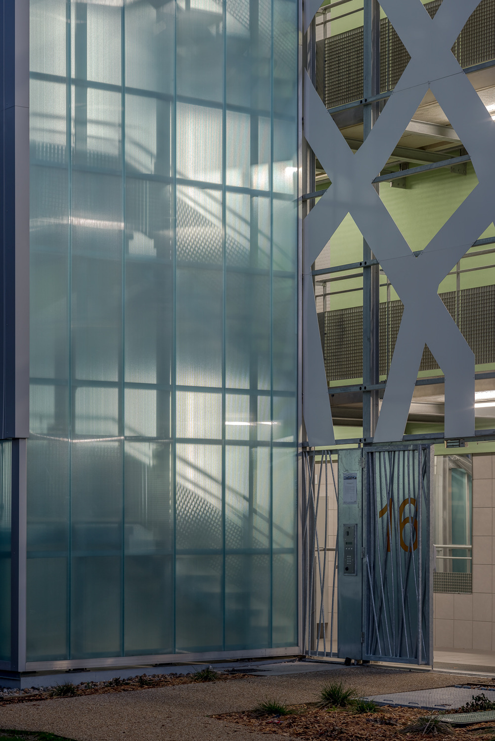 2018 年完工的 Les Erables 公寓设计展现独特魅力-62