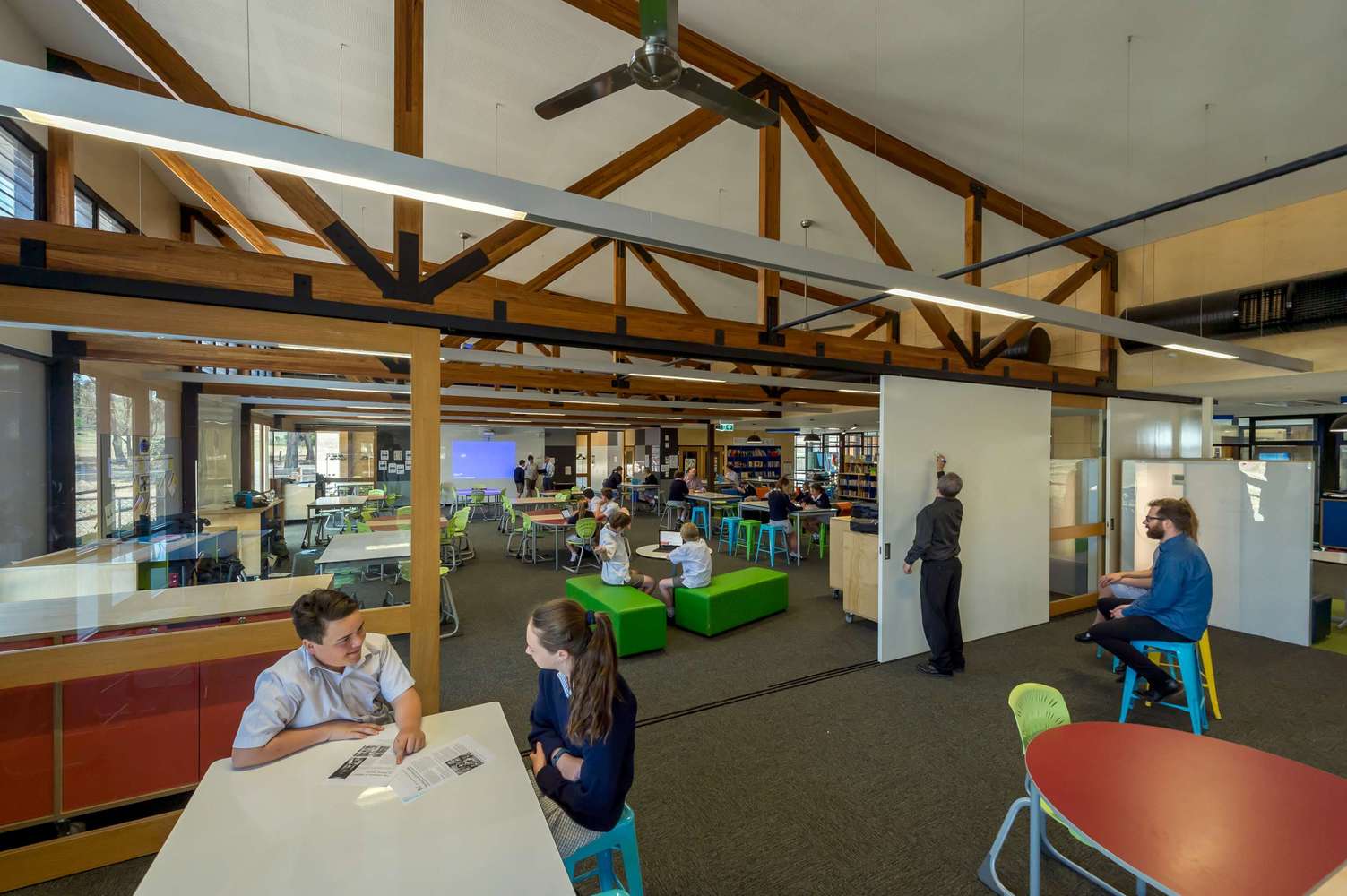 澳大利亚 Marist 学院蒙塔古中心 | 嵌入式景观教育设计-40