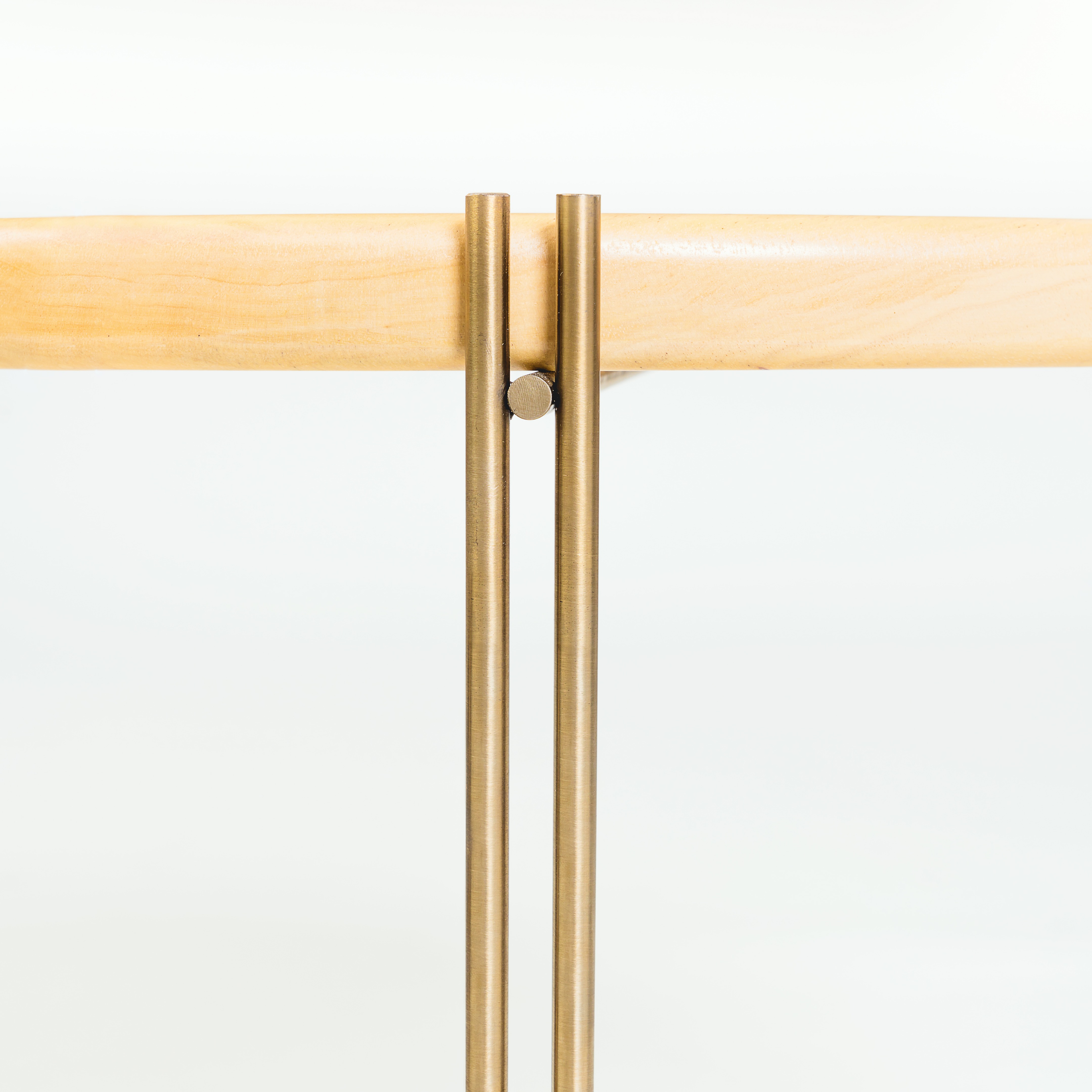 Linha 系列家具 | 灵活金属杆打造的多功能绿植与家居设计-32