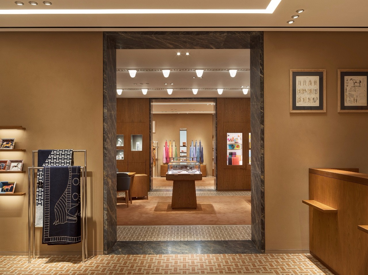 西安 SKP 专卖店-17