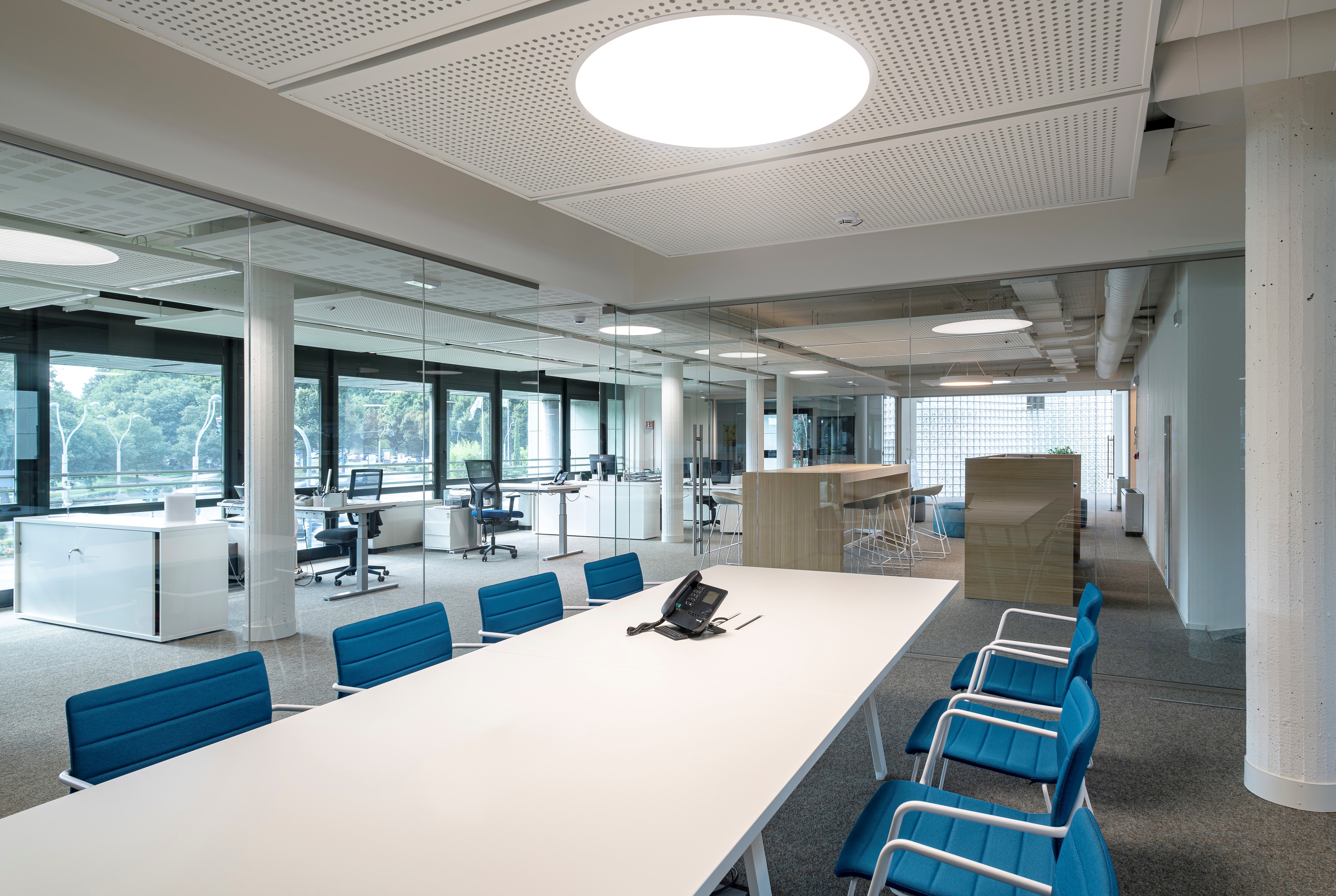 Hansgrohe 意大利总部，现代简约的办公空间-9