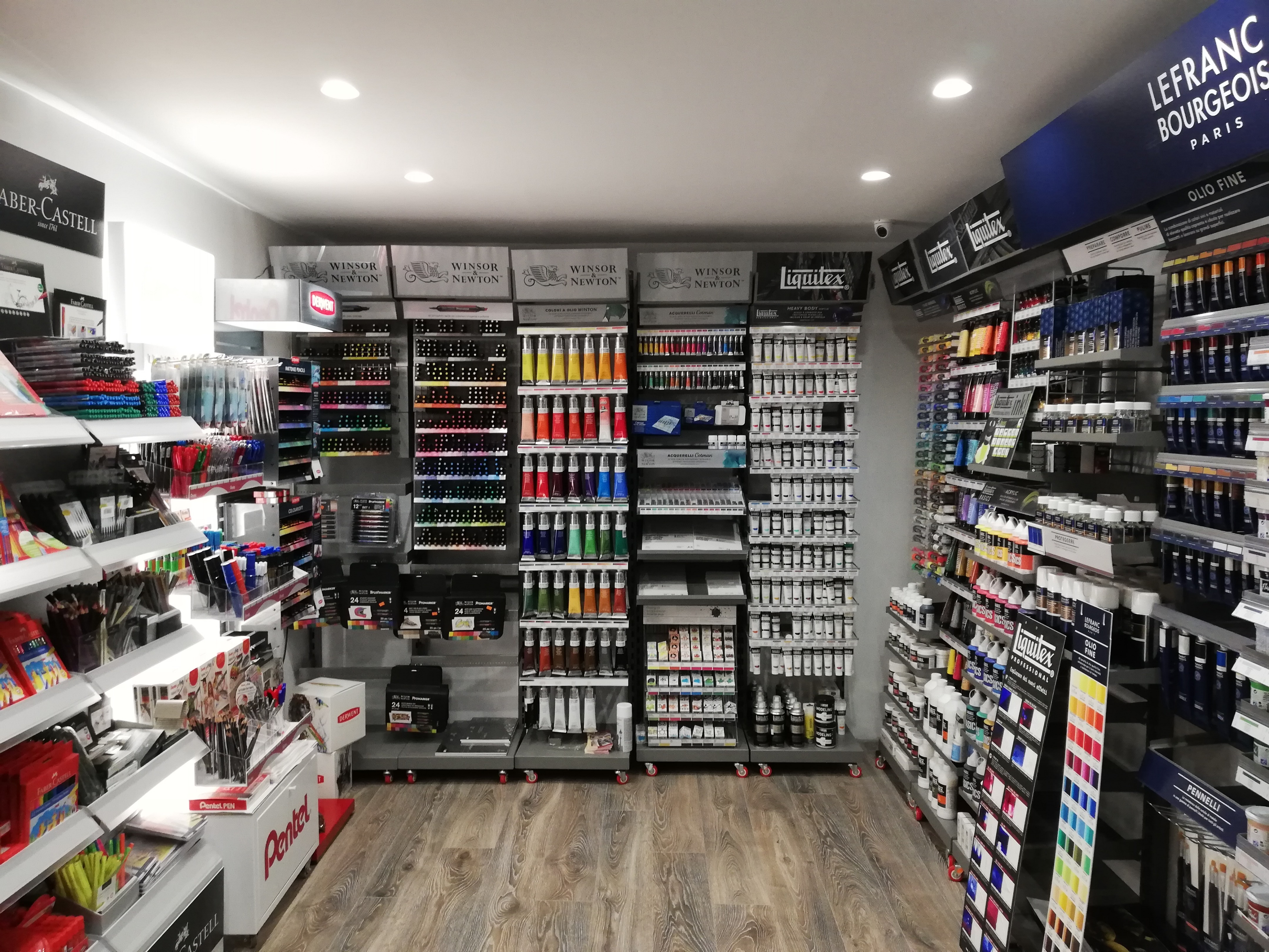 2018 年 FIGLIOLIA 艺术装饰室内设计-11