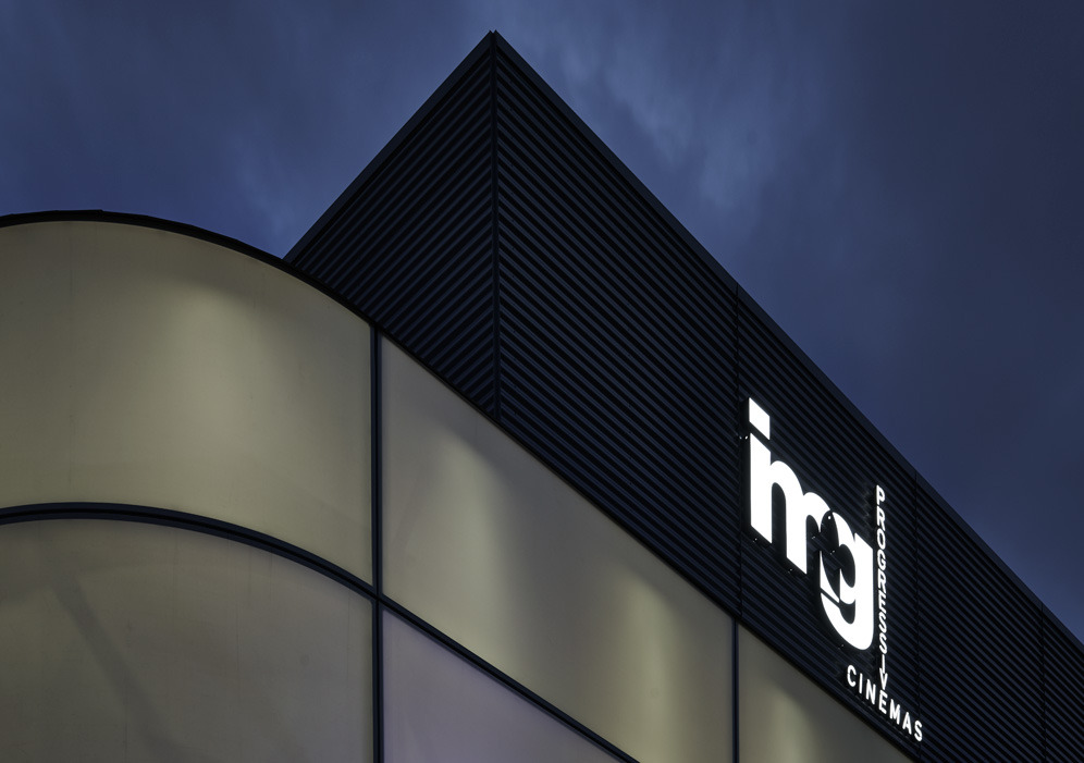 Candiani Cinemas 与 Nuova Piazza 多用途文化中心设计-0