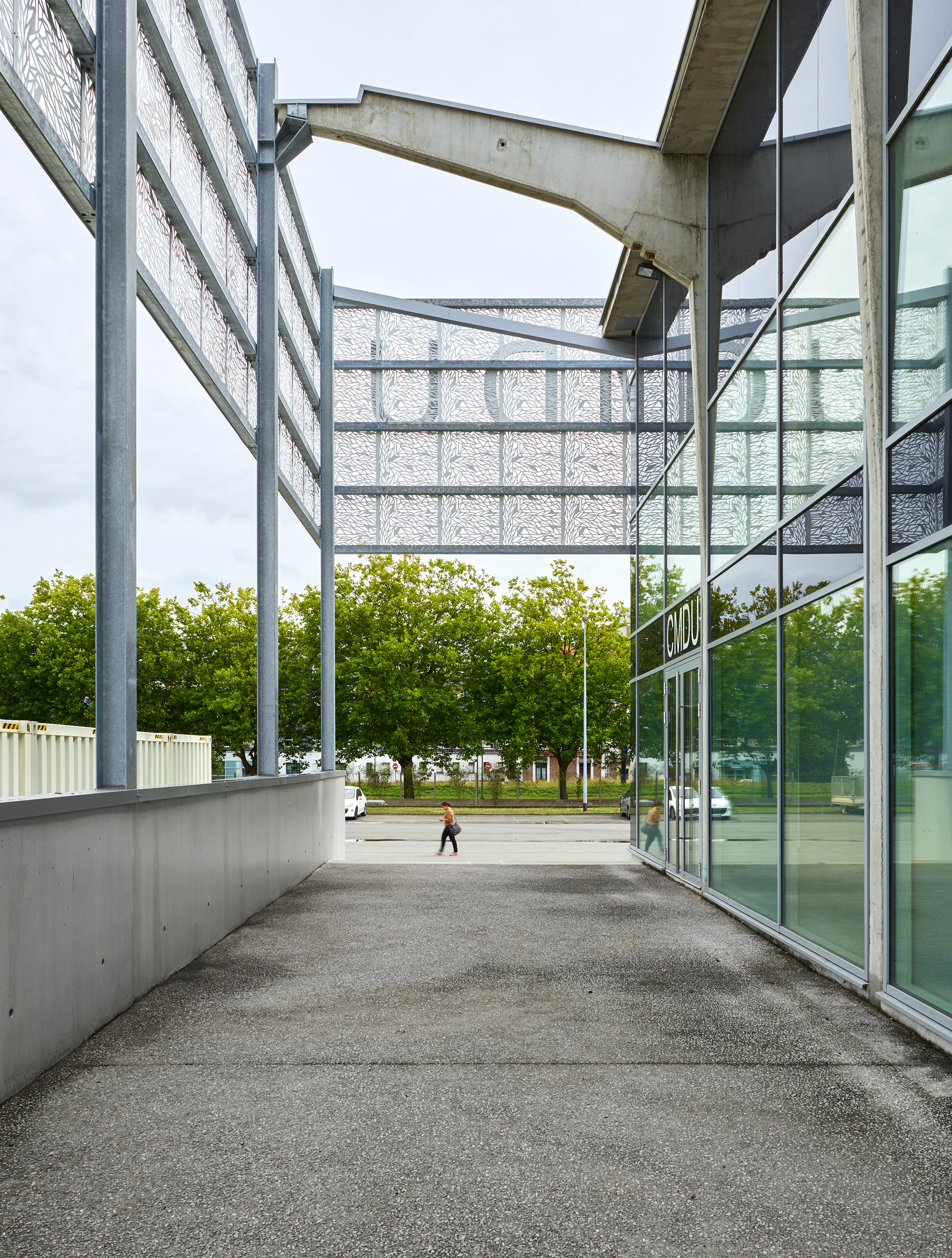 法国里尔航空港仓库改造-11