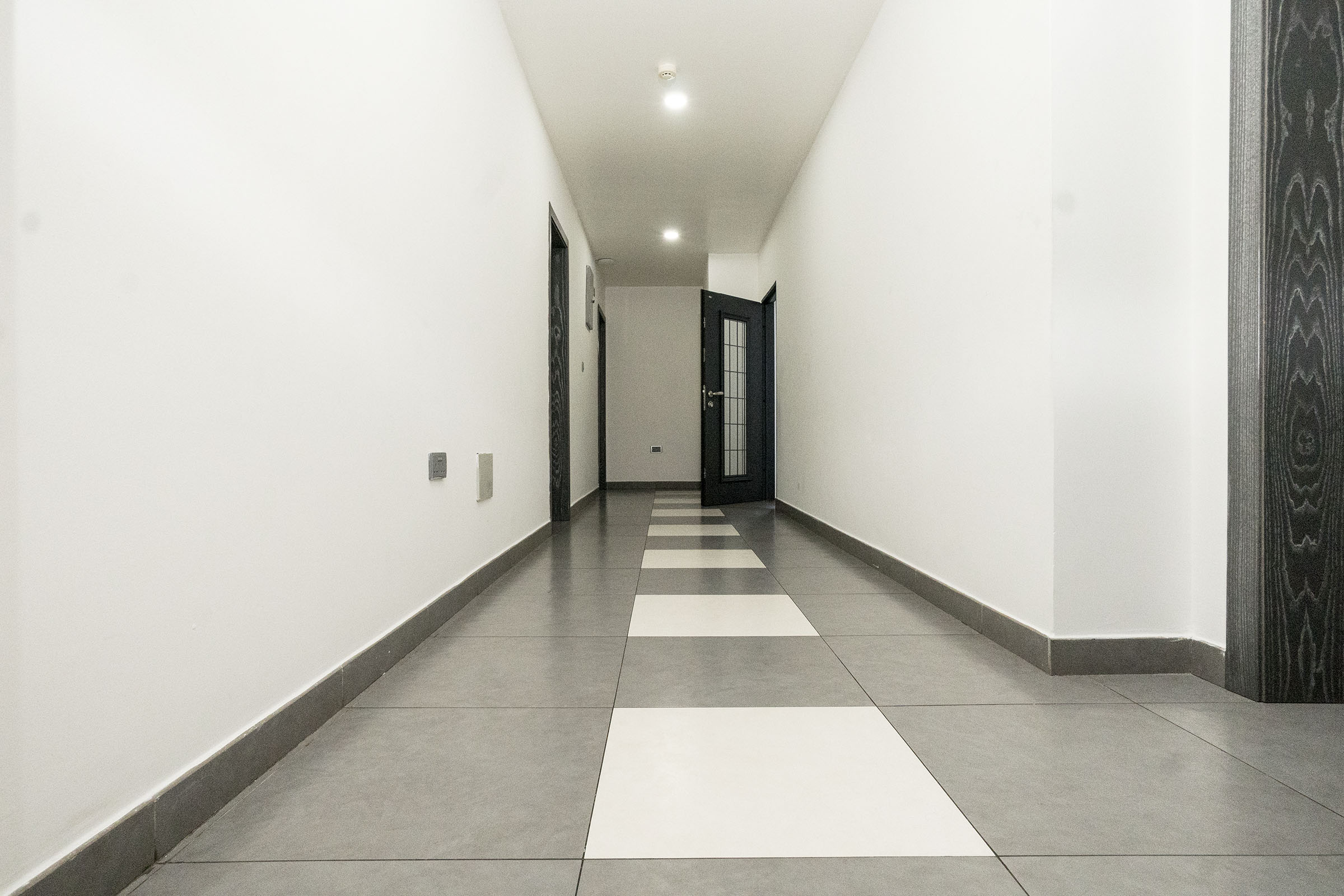 Cantonments’House 梦幻私人住宅,意大利风格与高品质材料的完美结合-13